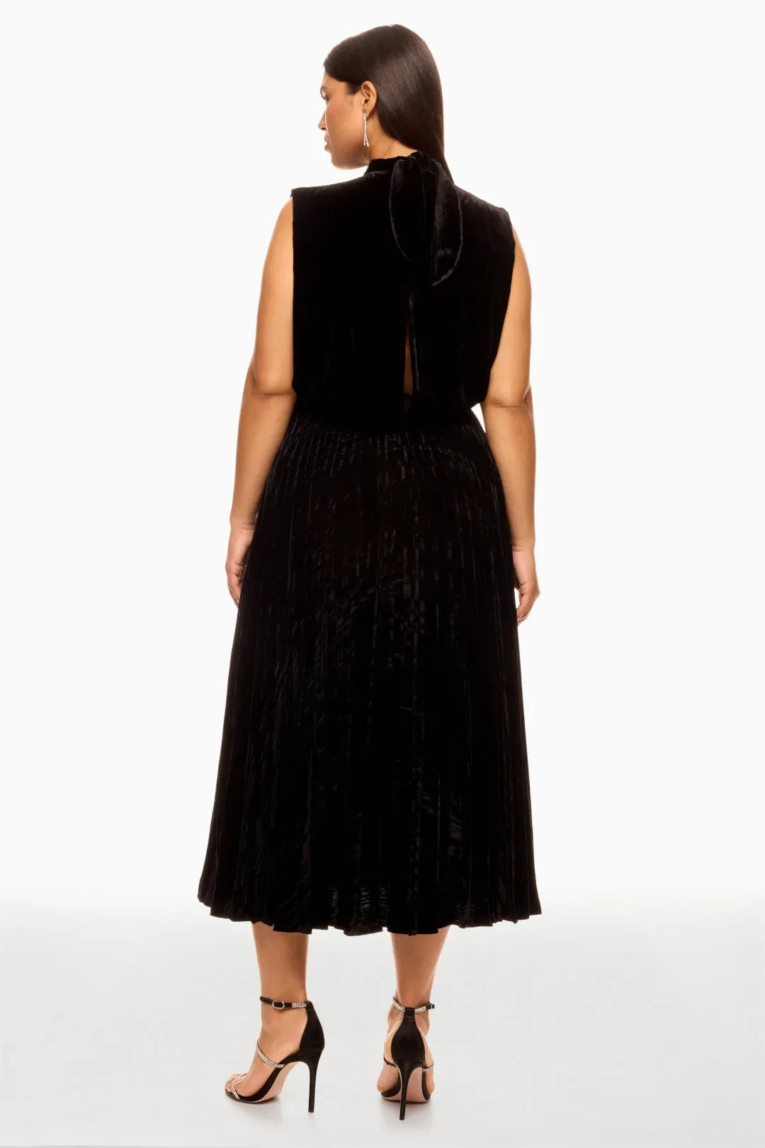 Elegant Sheath Mock Neck Sleeveless Pleated Velvet Midi Length Plus Size Prom Dress