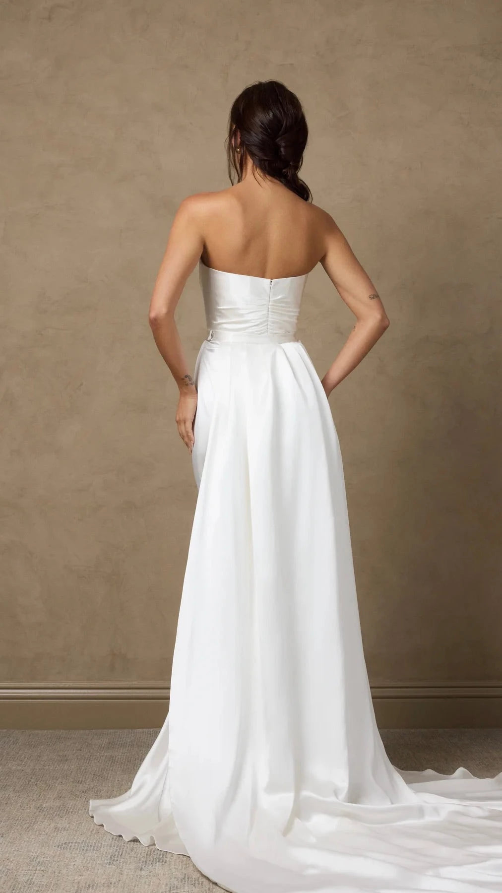 Elegant Sheath Strapless Sleeveless Zip Back Floor Length Wedding Dress