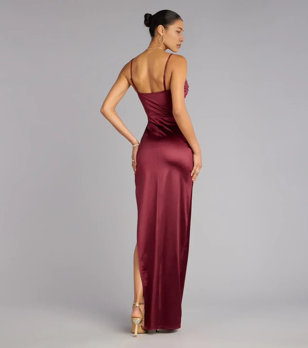 Elegant Trumpet Cowl Neck Spaghetti Strap Open Back Floor Length Prom Dress