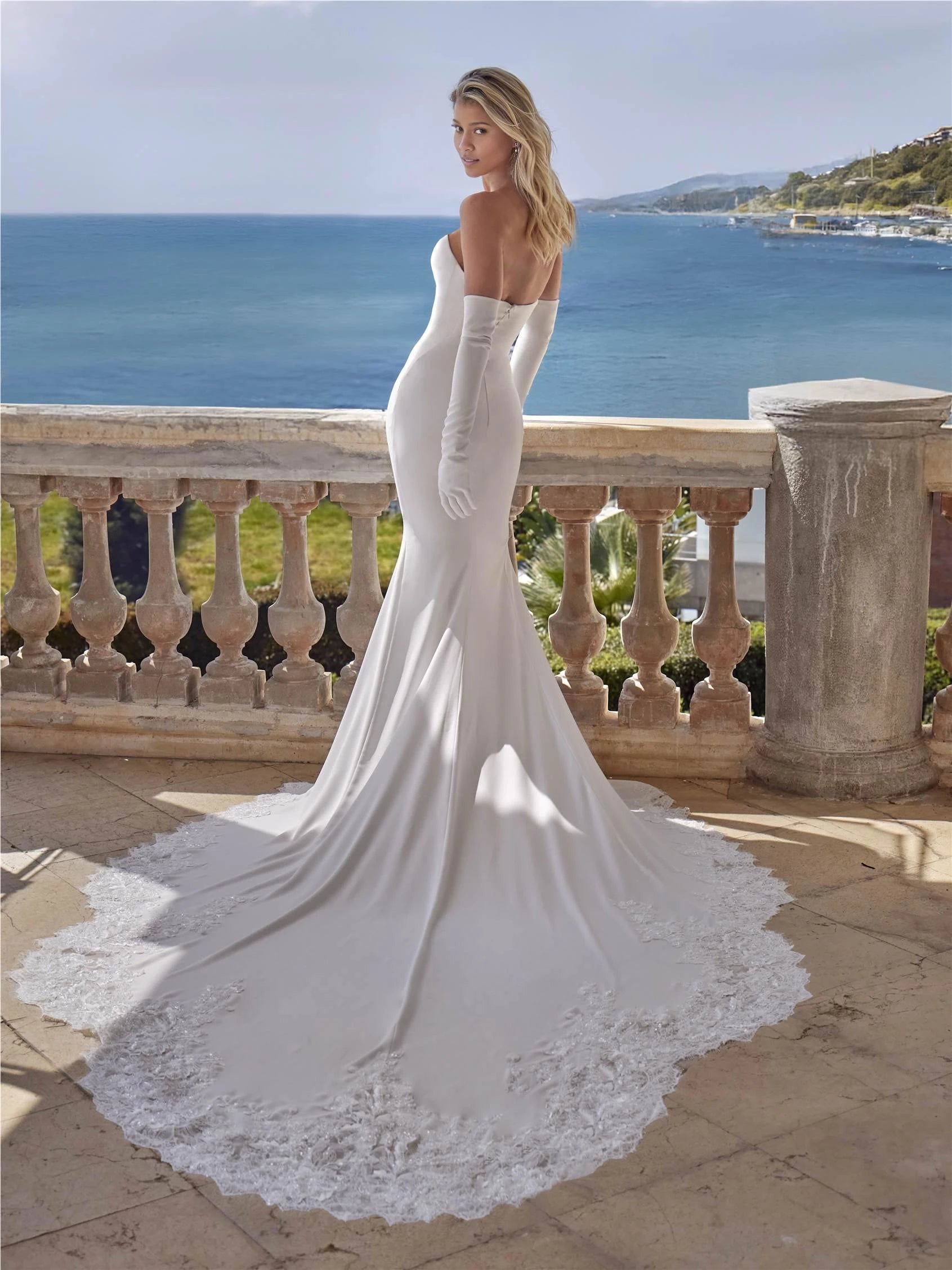 Elegant Trumpet Strapless Sleeveless Zip Back Floor Length Wedding Dress