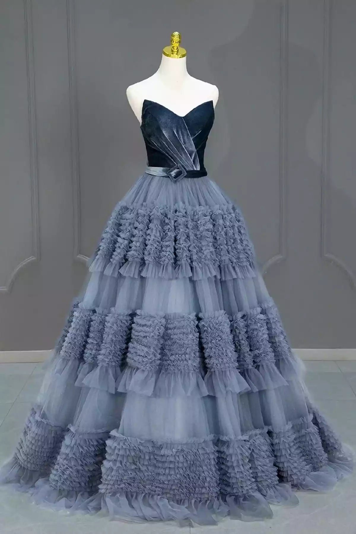 Elegant Strapless Blue A-Line Prom Dress Layered Tulle Ruffled Formal Dress