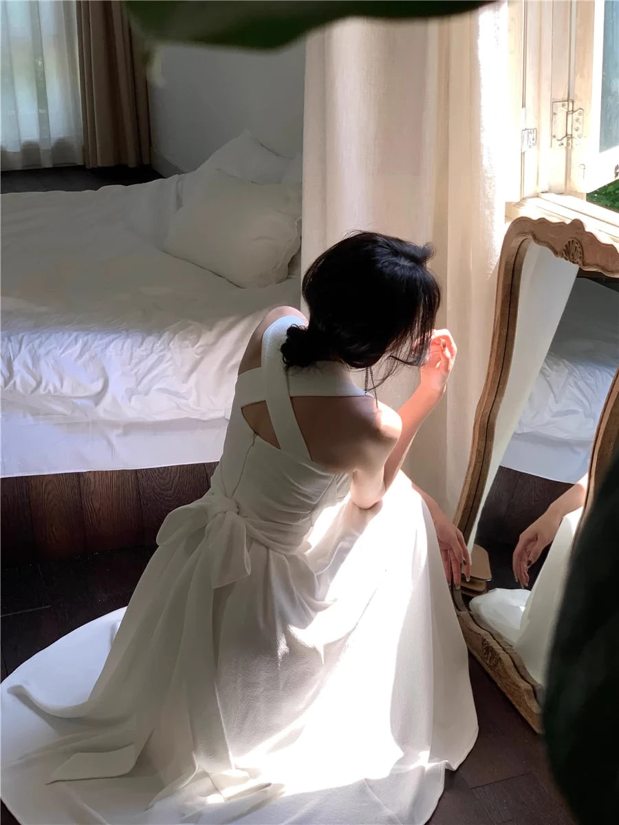 Elegant White A-Line Midi Length Halter-neck Sleeveless Party Dress Cocktail Dress Homecoming Dress Evening Dress