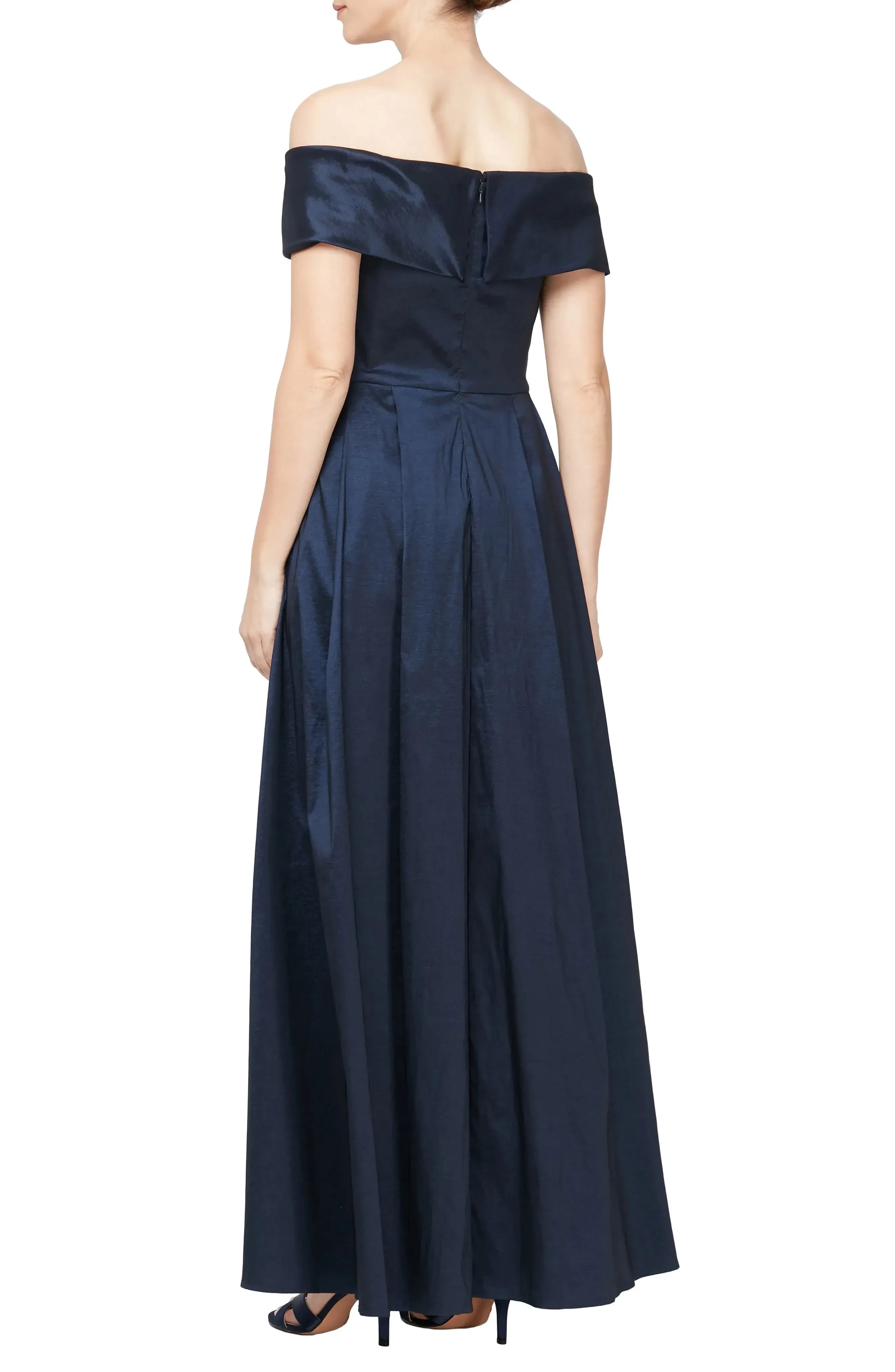 Enchanting A Line Off The Shoulder Short Sleeve Zipper Back Floor Length Bridesmaid Dress