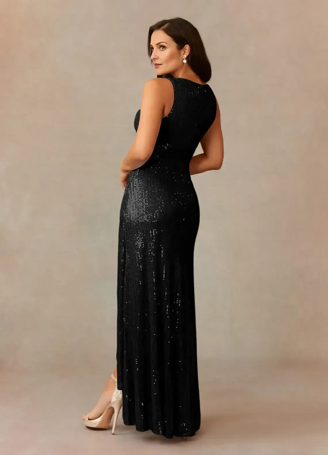 Glamorous Mermaid V Neck Sleeveless Zipper Back Asymmetrical Length Mother of the Bride Dress