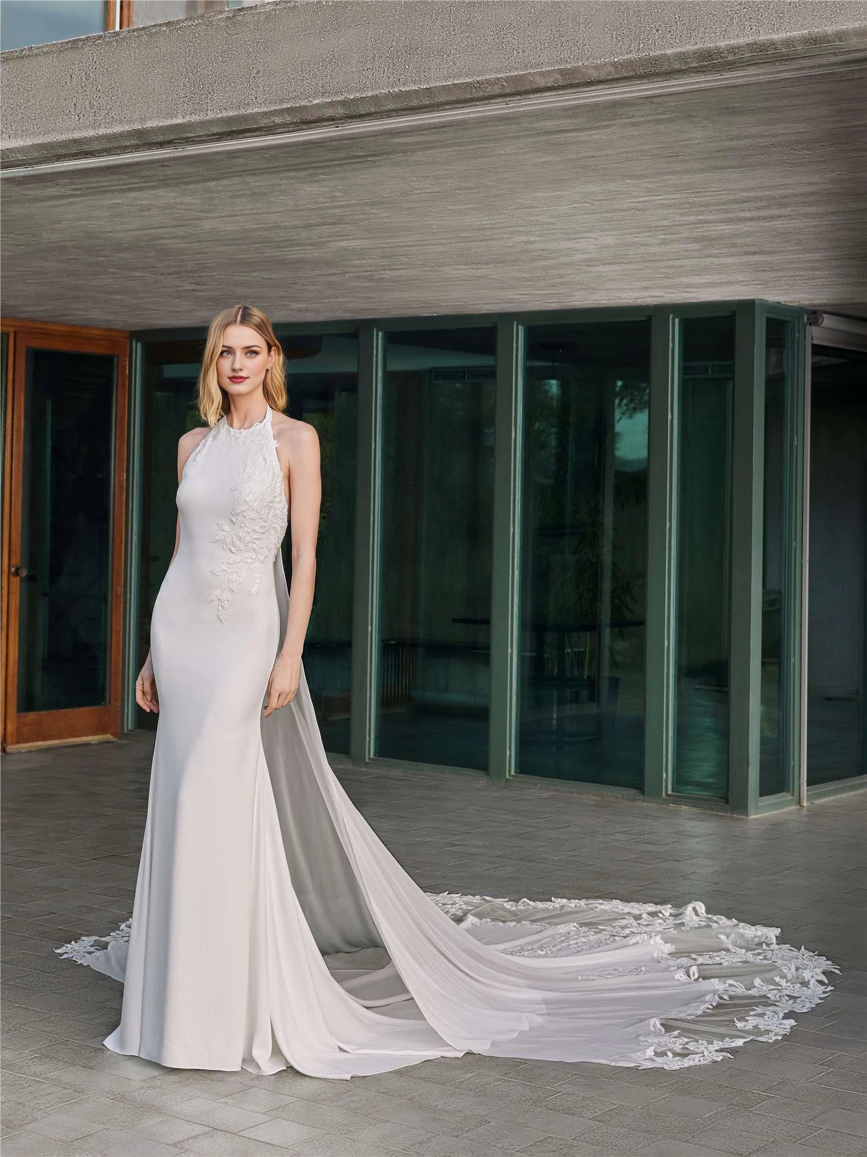 Glamorous Trumpet Halter Neck Sleeveless Open Back Floor Length Wedding Dress