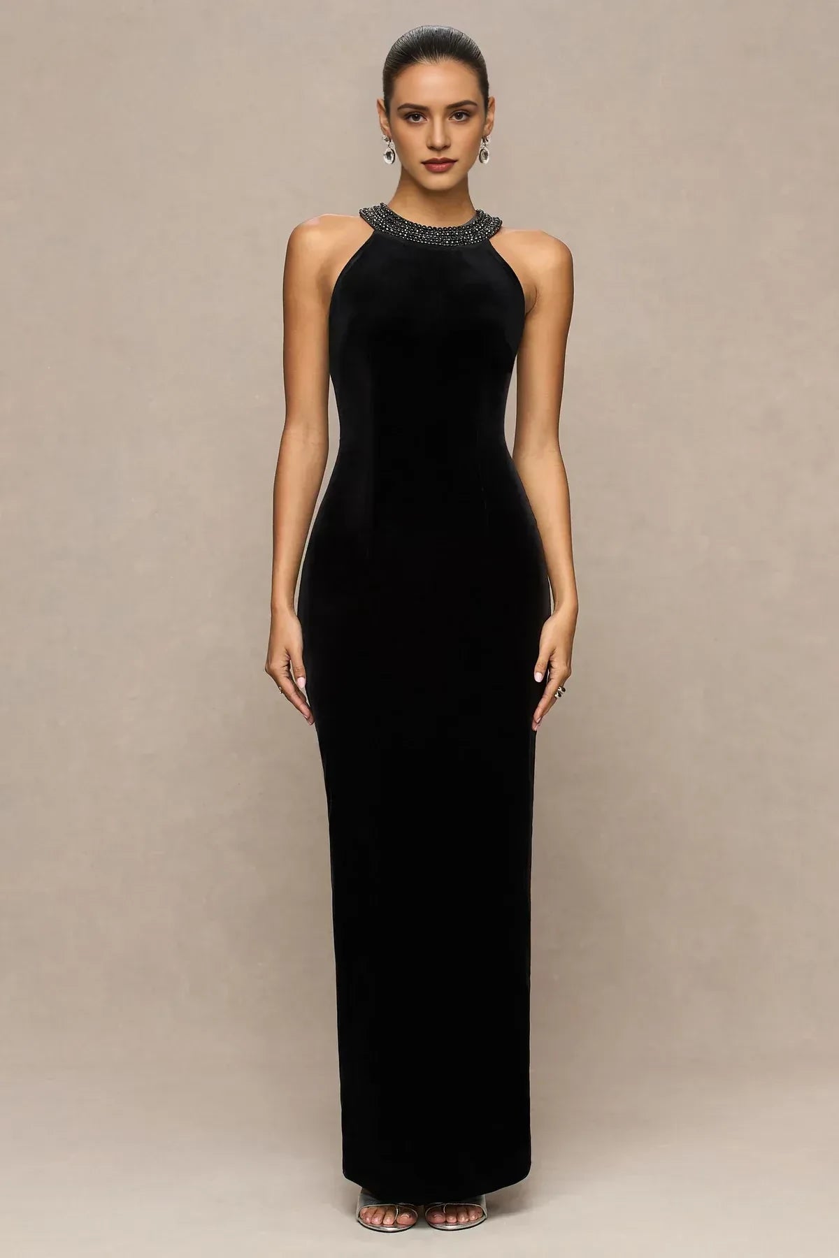 Gorgeous Sheath Halter Neck Sleeveless Embellished Back Floor Length Evening Dress