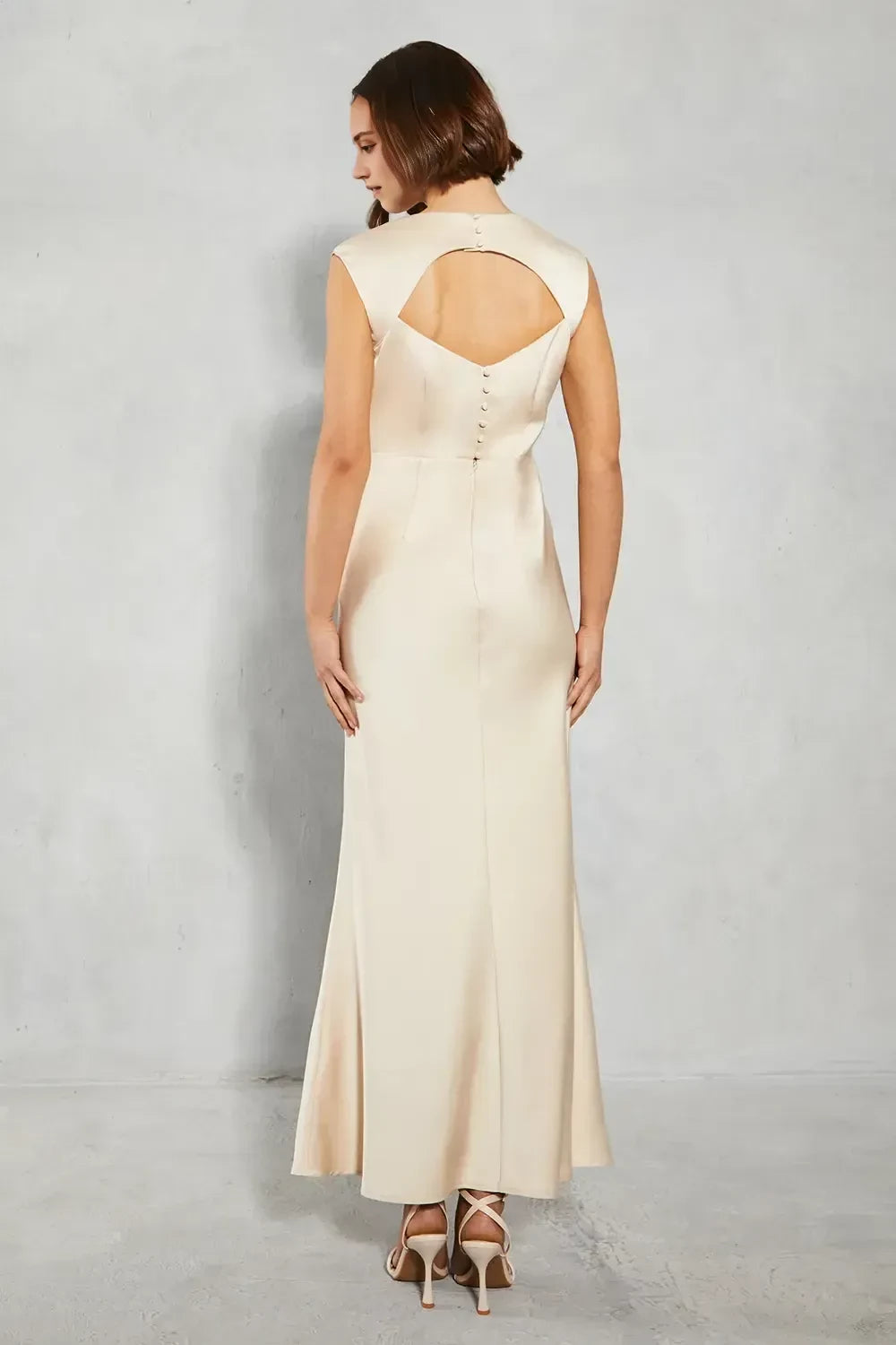 Gorgeous Sheath V Neck Sleeveless Keyhole Back Floor Length Bridesmaid Dress