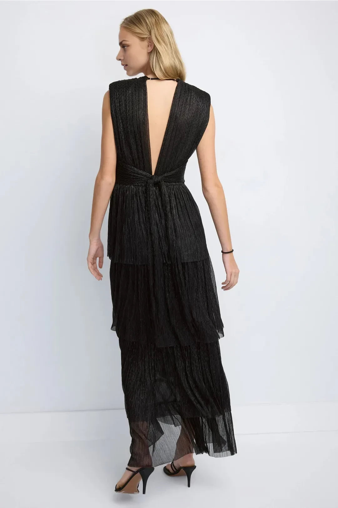 Gorgeous Tiered V Neck Sleeveless Tie Back Floor Length Plus Size Prom Dress