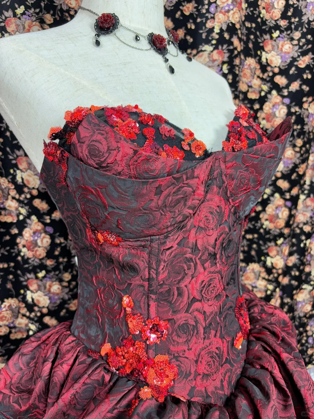 Gorgeous Burgundy Sweetheart Rose Applique Strapless Floor-length Ball Gown Prom Dress Party Dress Cocktail Dress Homecoming Dress Evening Dress