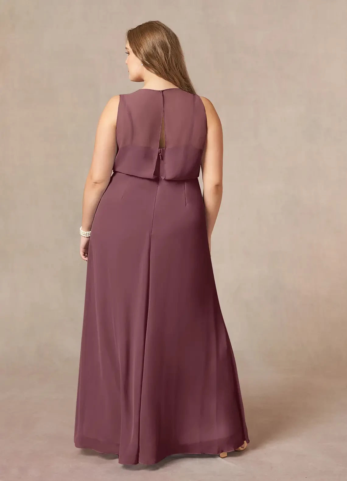 Graceful A Line Crew Neck Sleeveless Keyhole Back Floor Length Mother of the Bride Dress