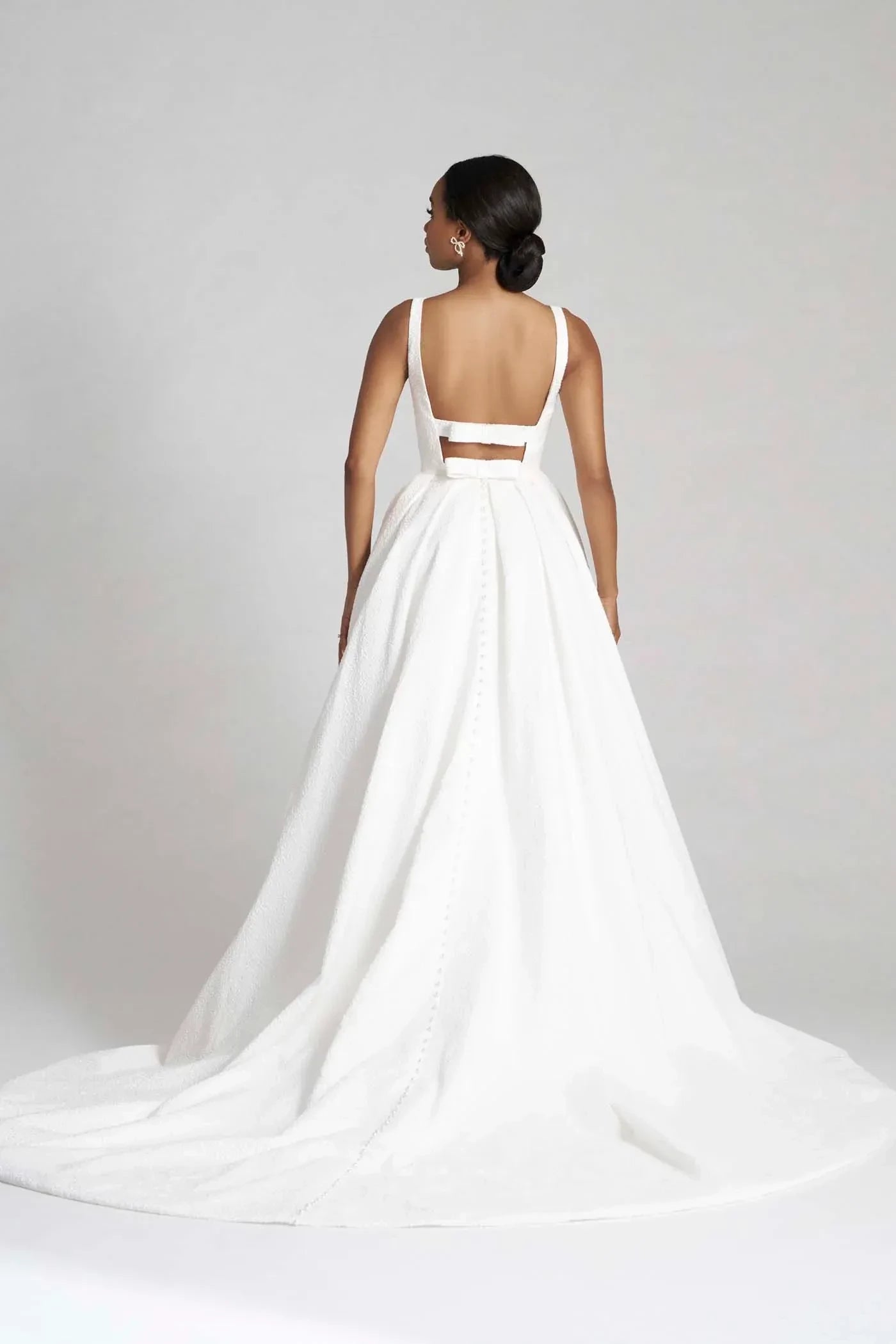 Graceful Ball Gown Square Neck Sleeveless Cutout Back Floor Length Wedding Dress