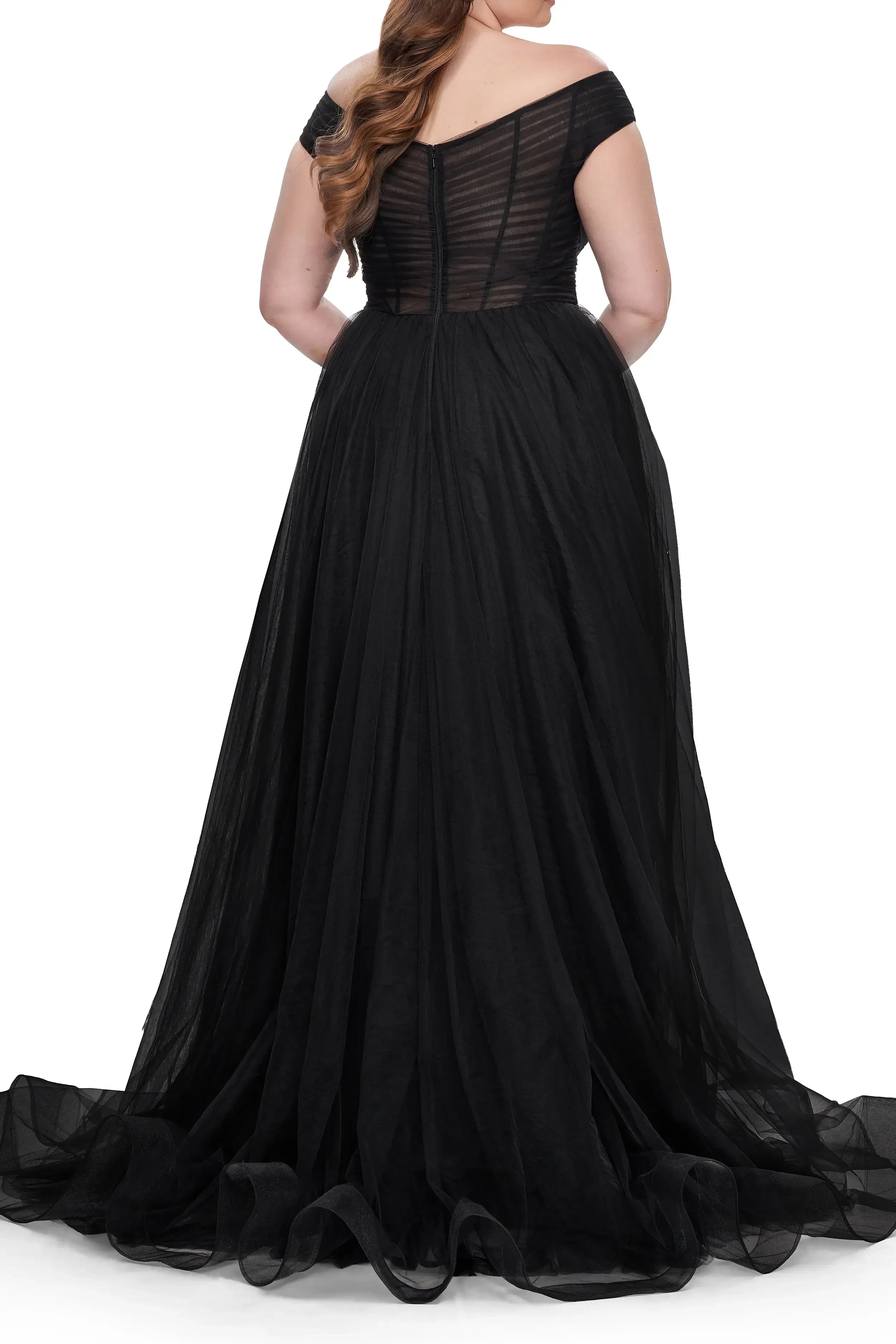 Graceful Plus Size Ball Gown Off Shoulder Short Sleeve Zipper Back Floor Length Evening Dress