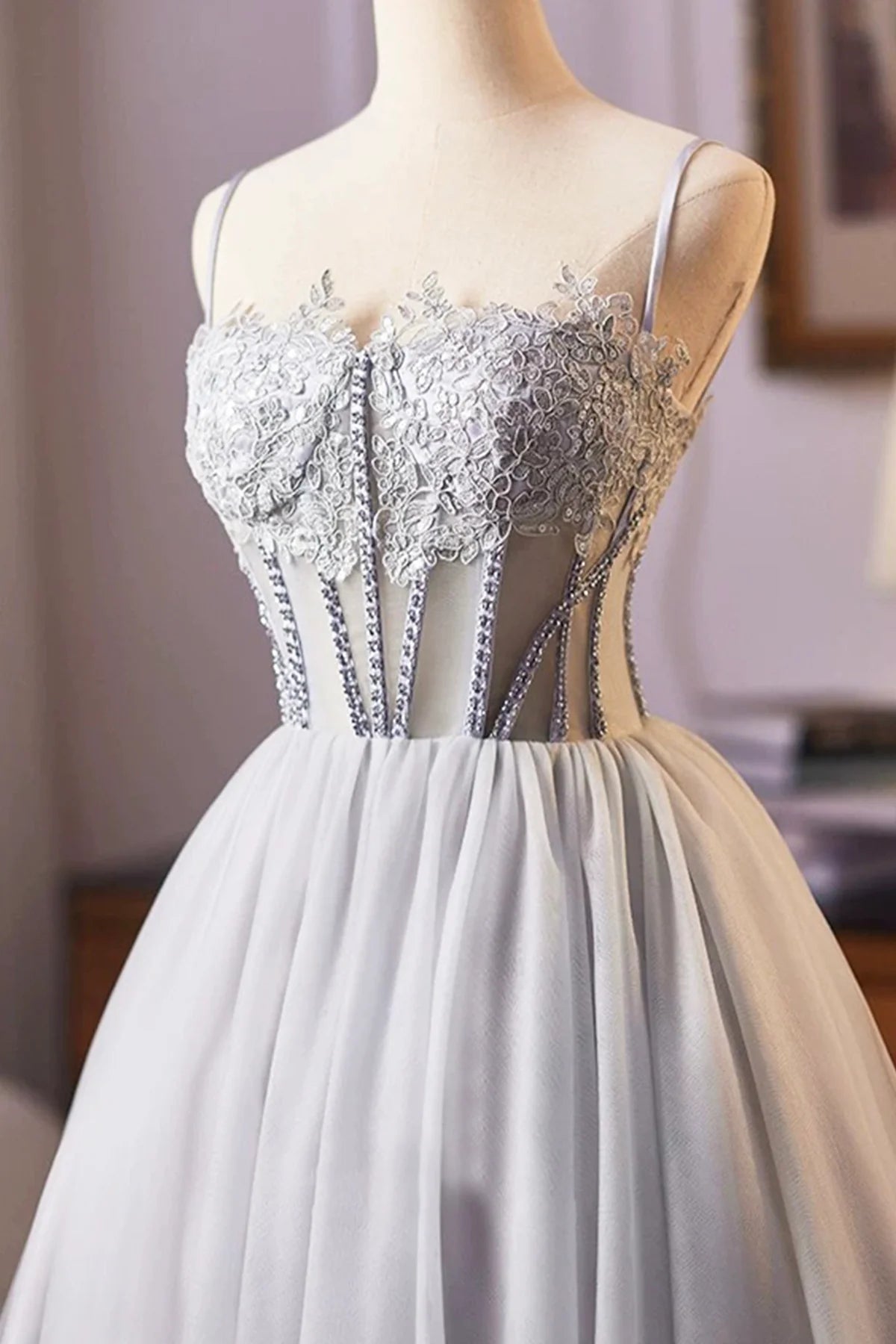 Gray Tulle Lace Short Prom Dress Lace-up A-Line Evening Party Dress