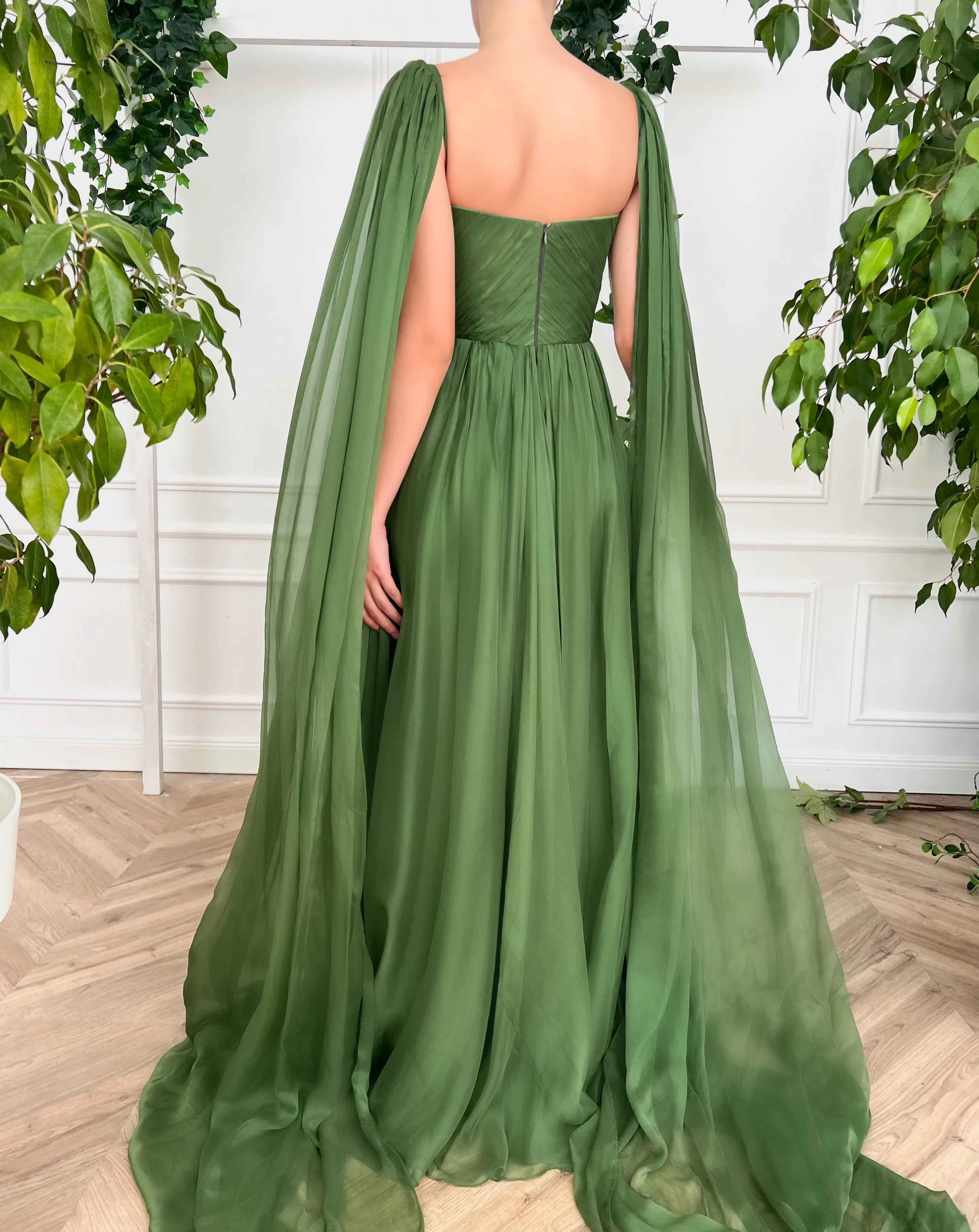 Green V-neck Chiffon Long A-line Lace Up Floor Length Evening Dress Party Dresses Prom Dress