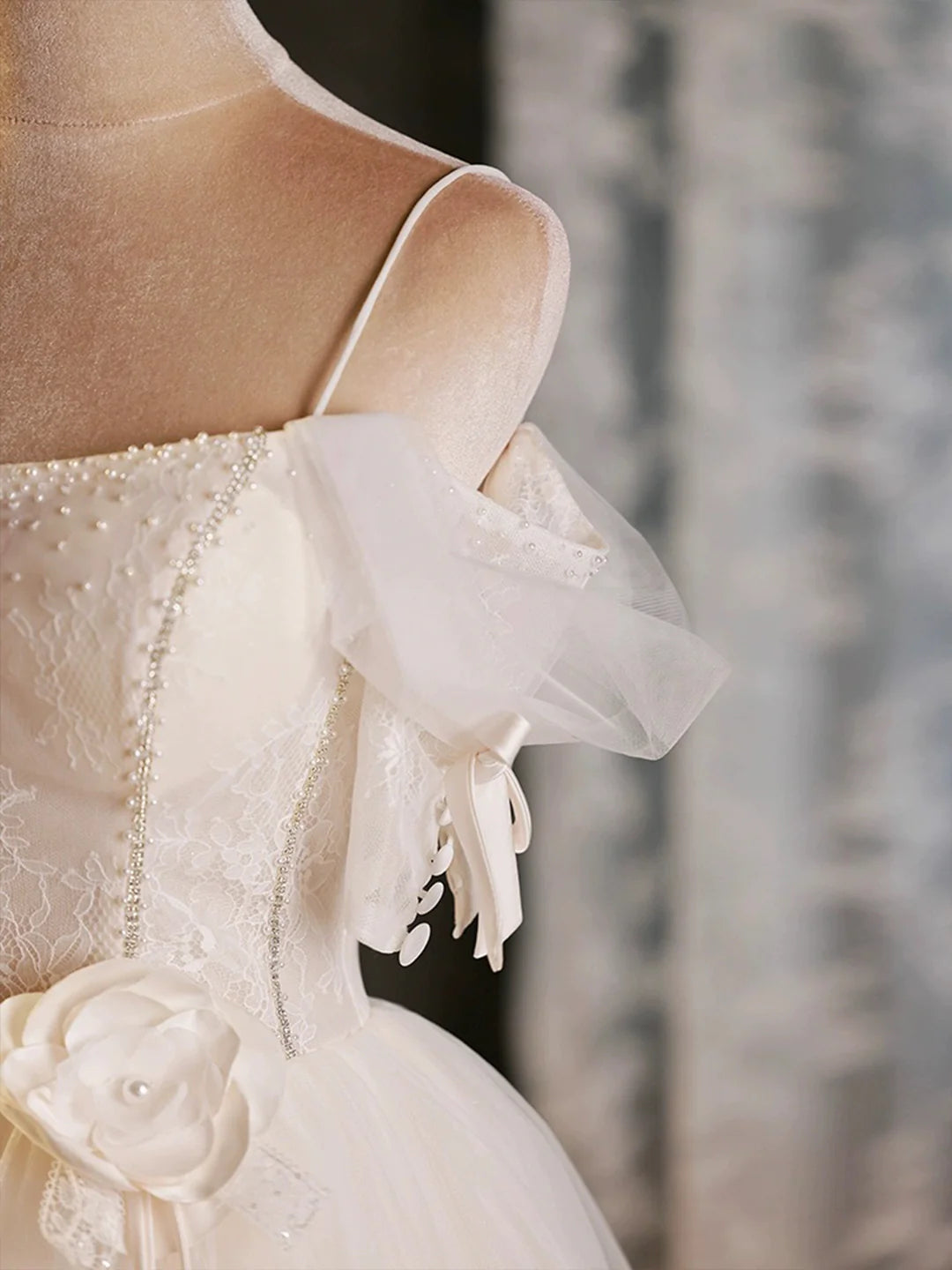 Light Strap Champagne Spaghetti Tulle Party Dress Beautiful A-Line Evening Prom Dress