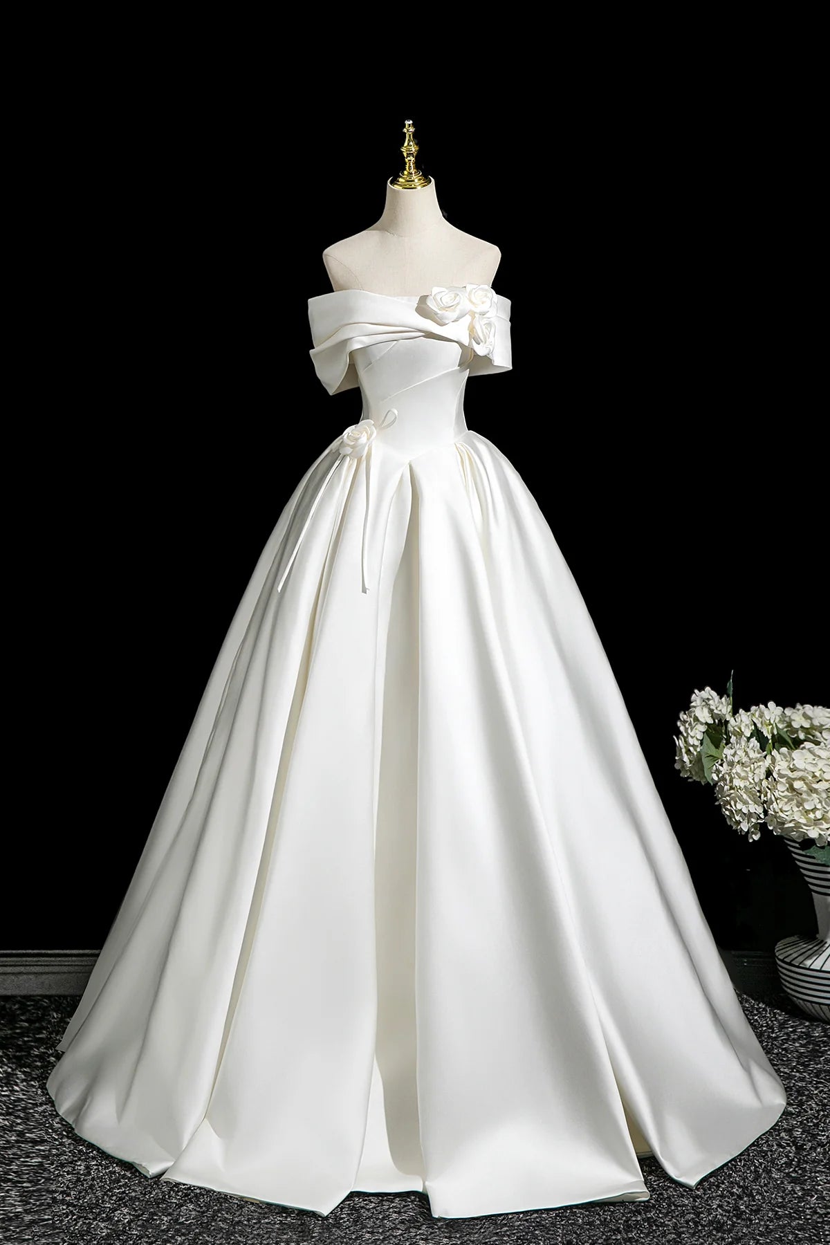 Long Prom Dress White Satin Elegant A-Line Off the Shoulder Party Dress Wedding Dresses
