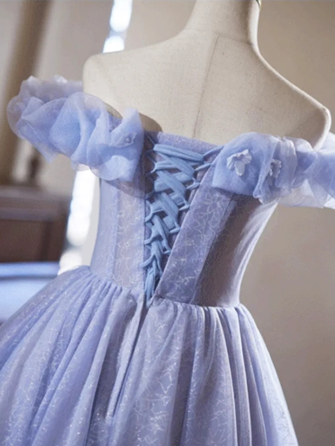 Lovely A-Line Off the Shoulder  Lilac Tulle Knee Length Prom Dress Evening Party Dress