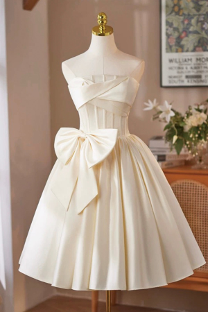 Lovely A-Line Strapless Champagne Satin Short Prom Dress Party Dress with Corset