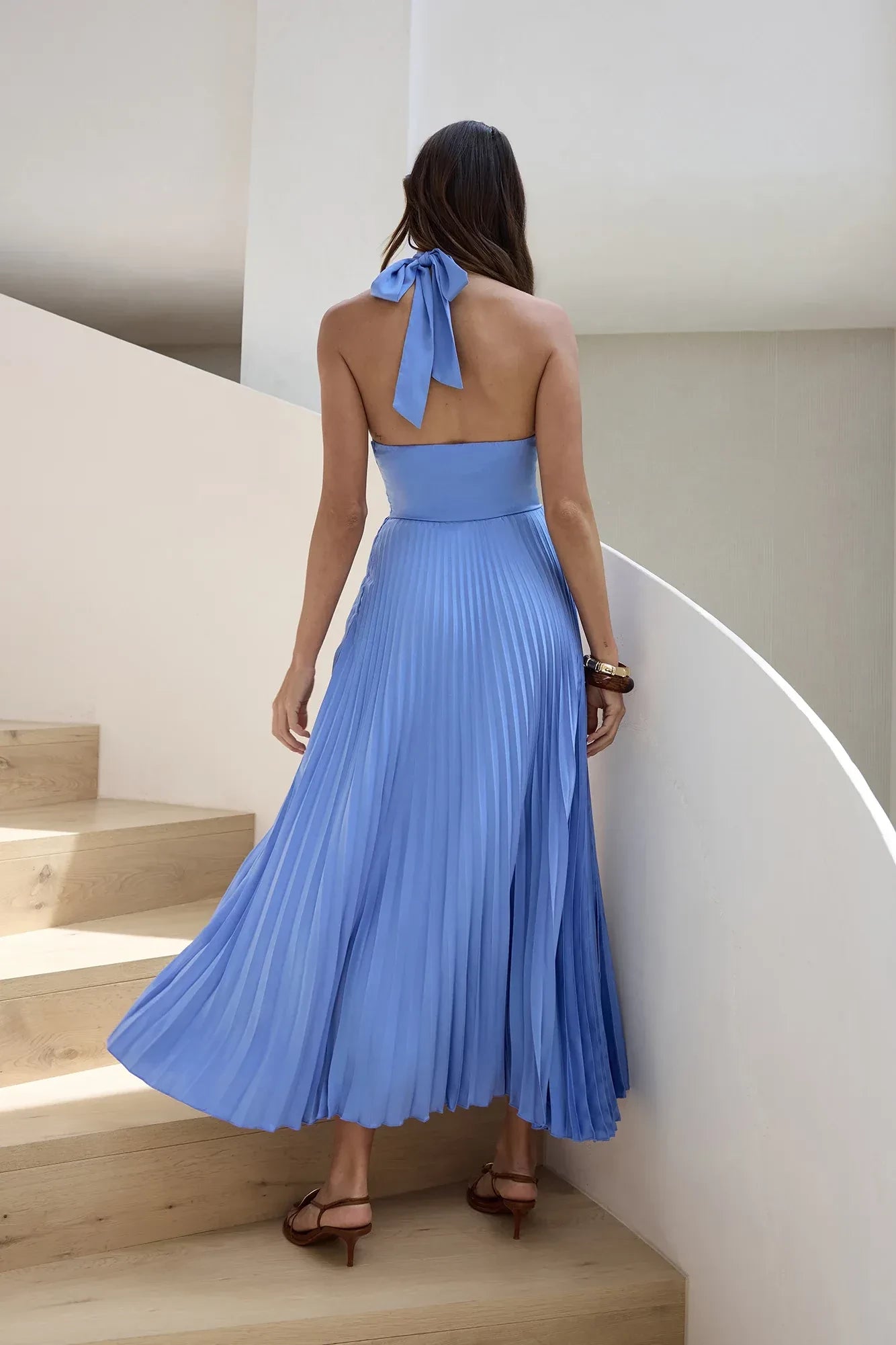 Luxe A Line Plunge Halter Neck Sleeveless Pleated Skirt Floor Length Prom Dress