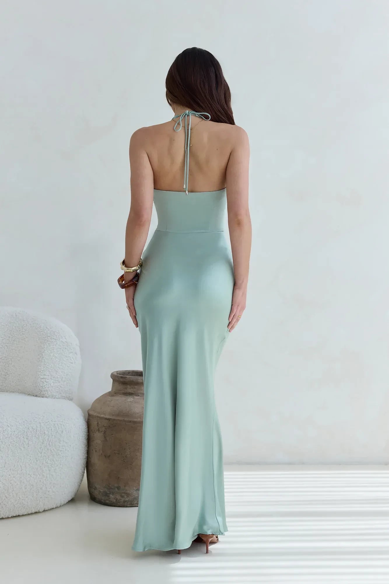 Luxe Mermaid Plunge Halter Neck Sleeveless Tie Back Floor Length Prom Dress