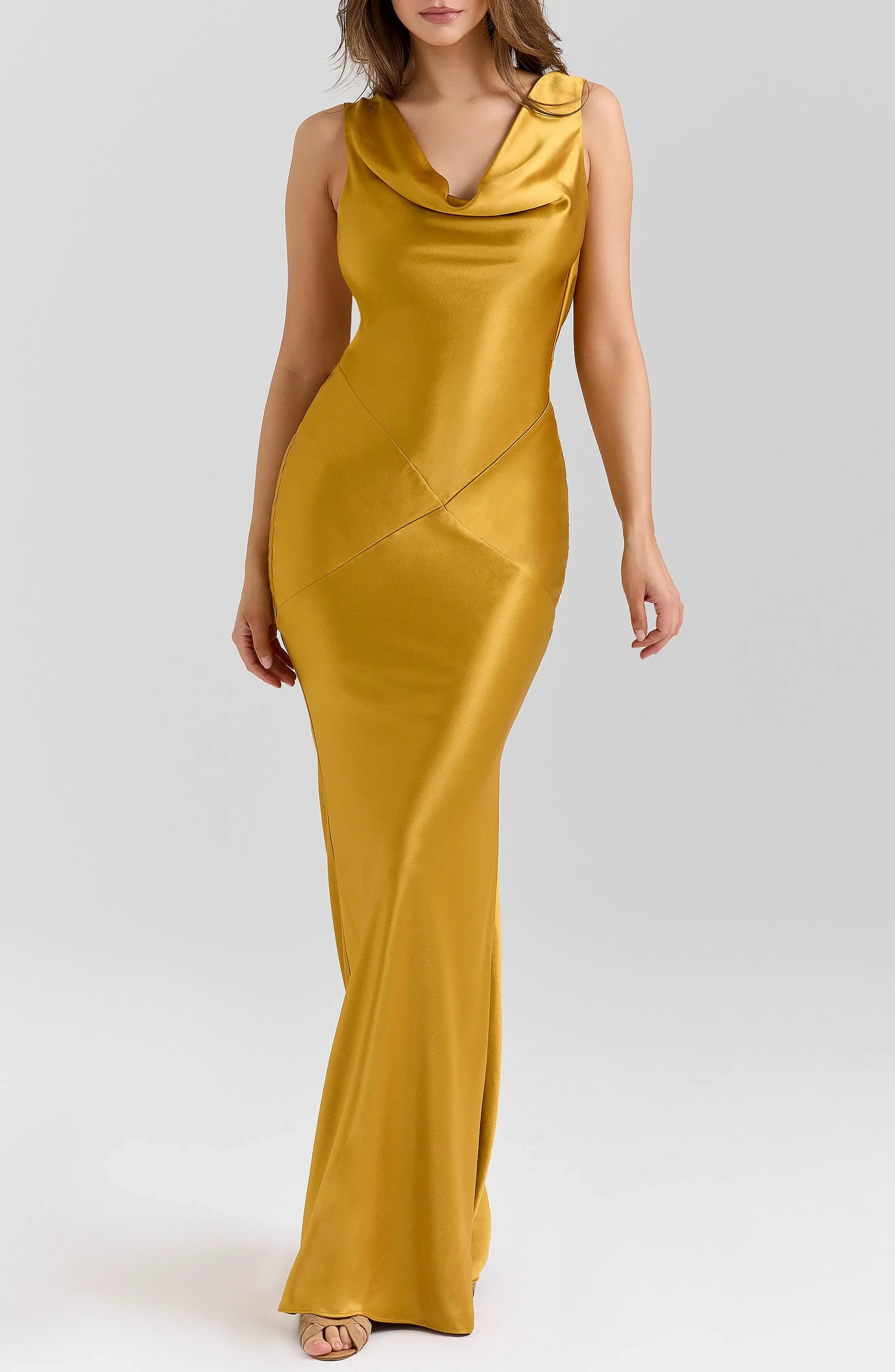 Luxurious Mermaid Cowl Neck Sleeveless Draped Back Floor Length Evening Dress