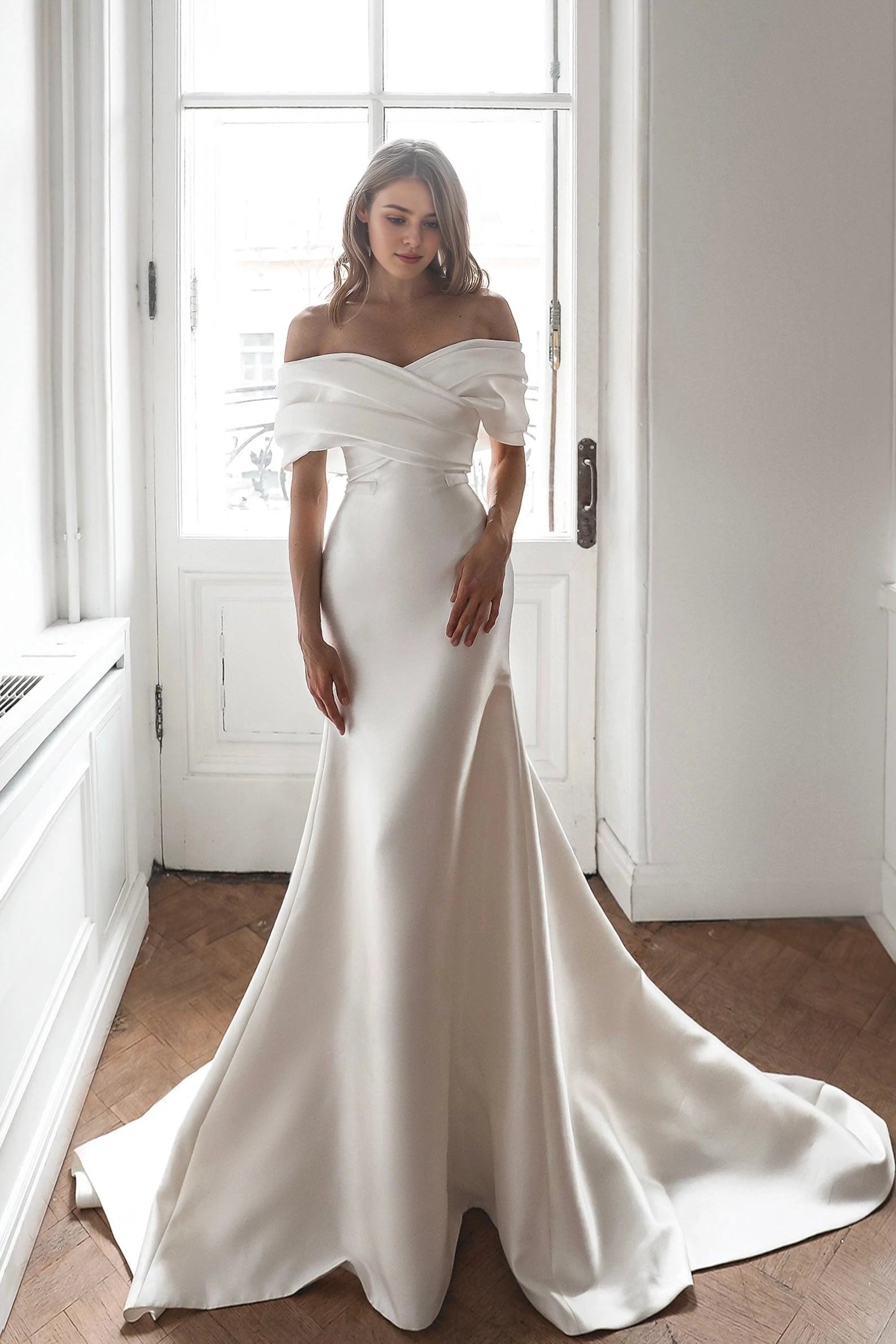 Luxurious Mermaid Off The Shoulder Short Sleeve Lace Up Back Floor Length Wedding Dress