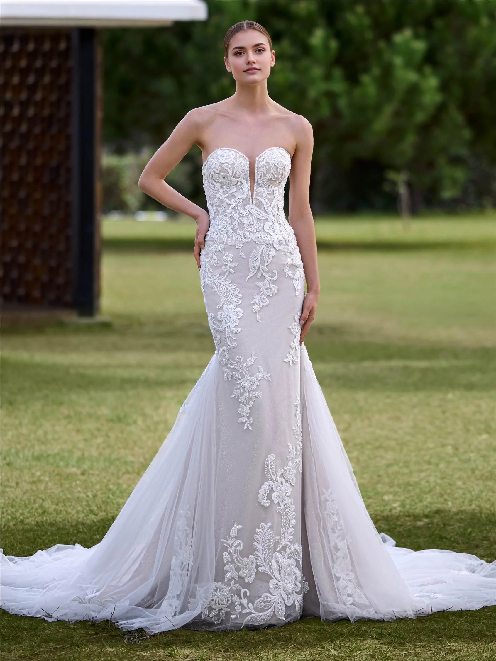 Luxurious Trumpet Strapless Sleeveless Lace Up Back Floor Length Wedding Dress