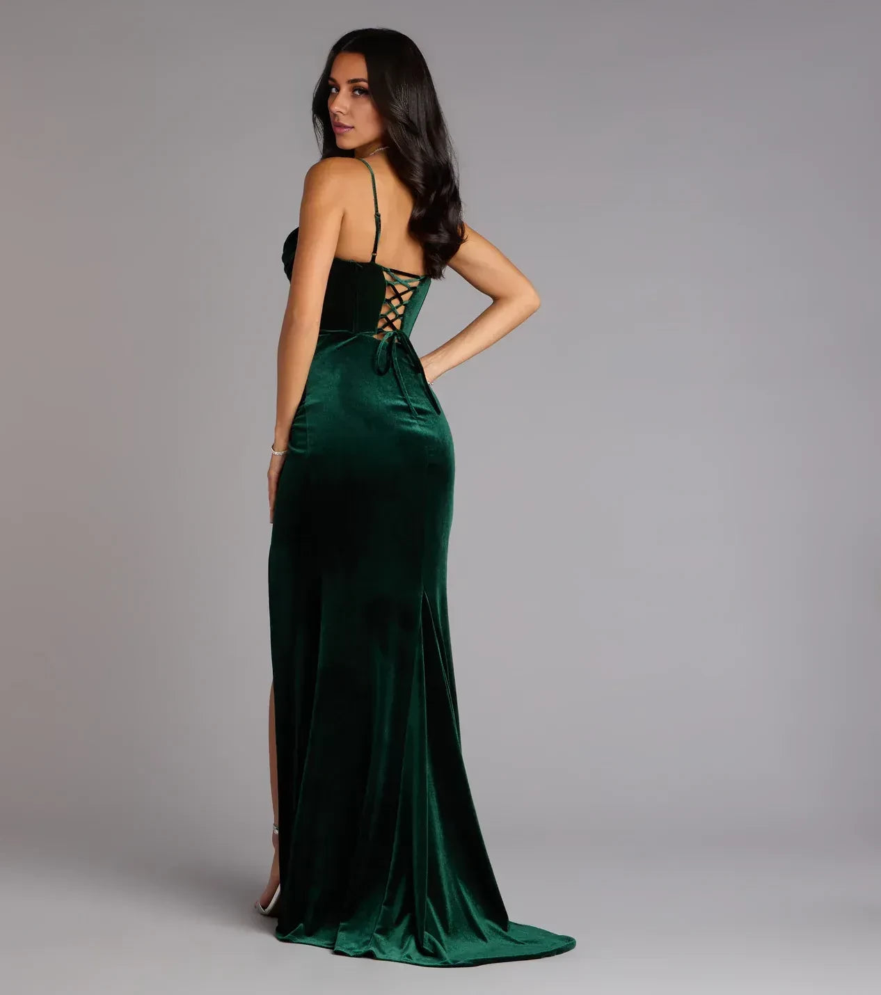 Luxurious Trumpet Sweetheart Neck Spaghetti Strap Lace Up Back Floor Length Prom Dress