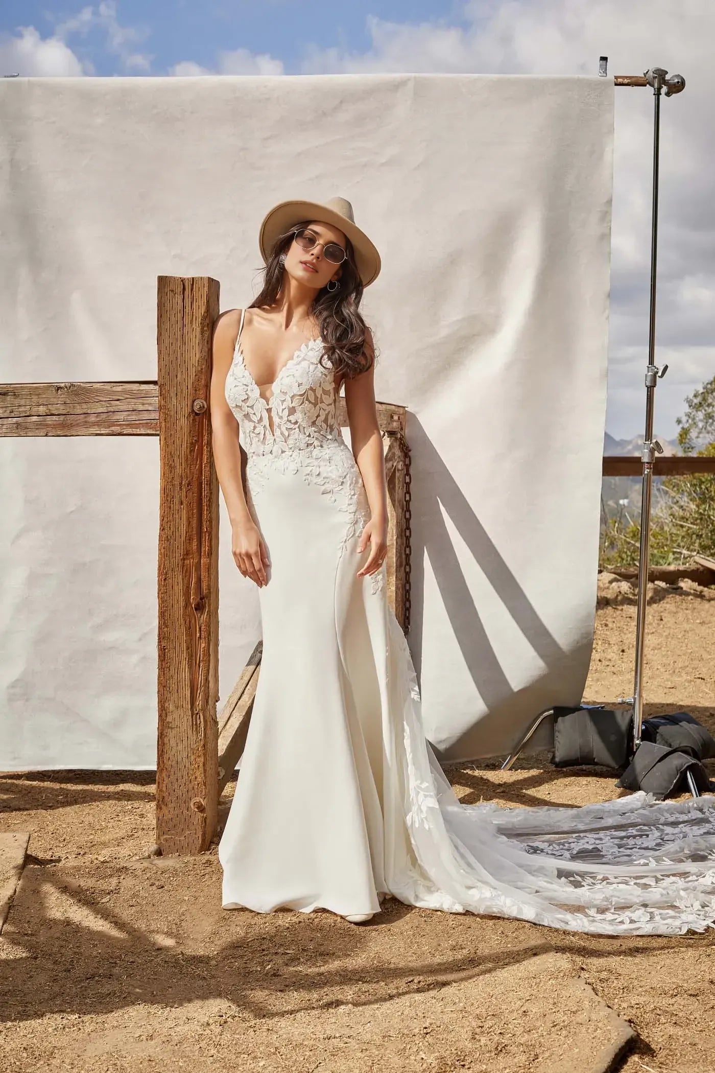 Mesmerizing Trumpet Plunging V Neck Spaghetti Strap Lace Back Floor Length Wedding Dress