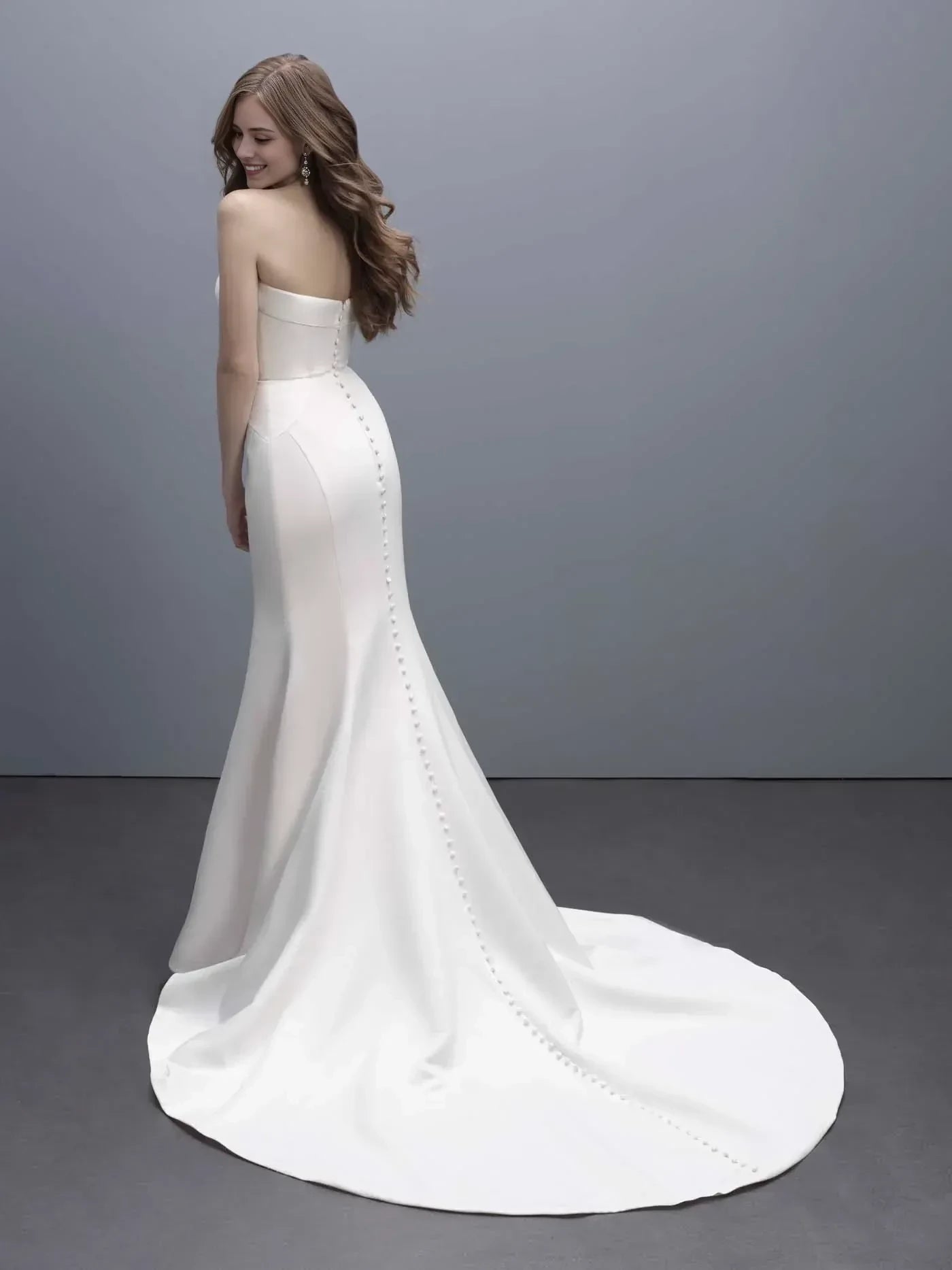 Modern Trumpet Strapless Sleeveless Button Back Floor Length Wedding Dress