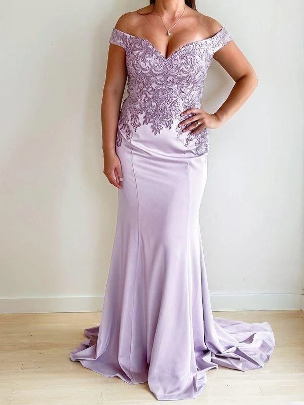 Off-the-Shoulder Sheath Silk like Satin Applique Court Train Mother of the Bride Dresses