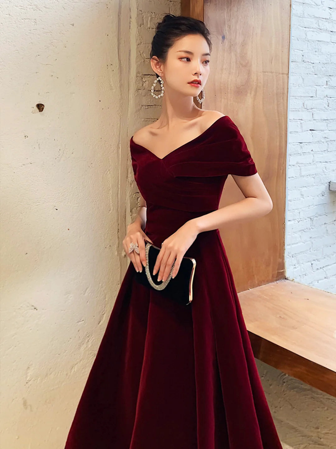 Off Shoulder Burgundy V-Neck Velvet Long Prom Dress Evening Party Dress