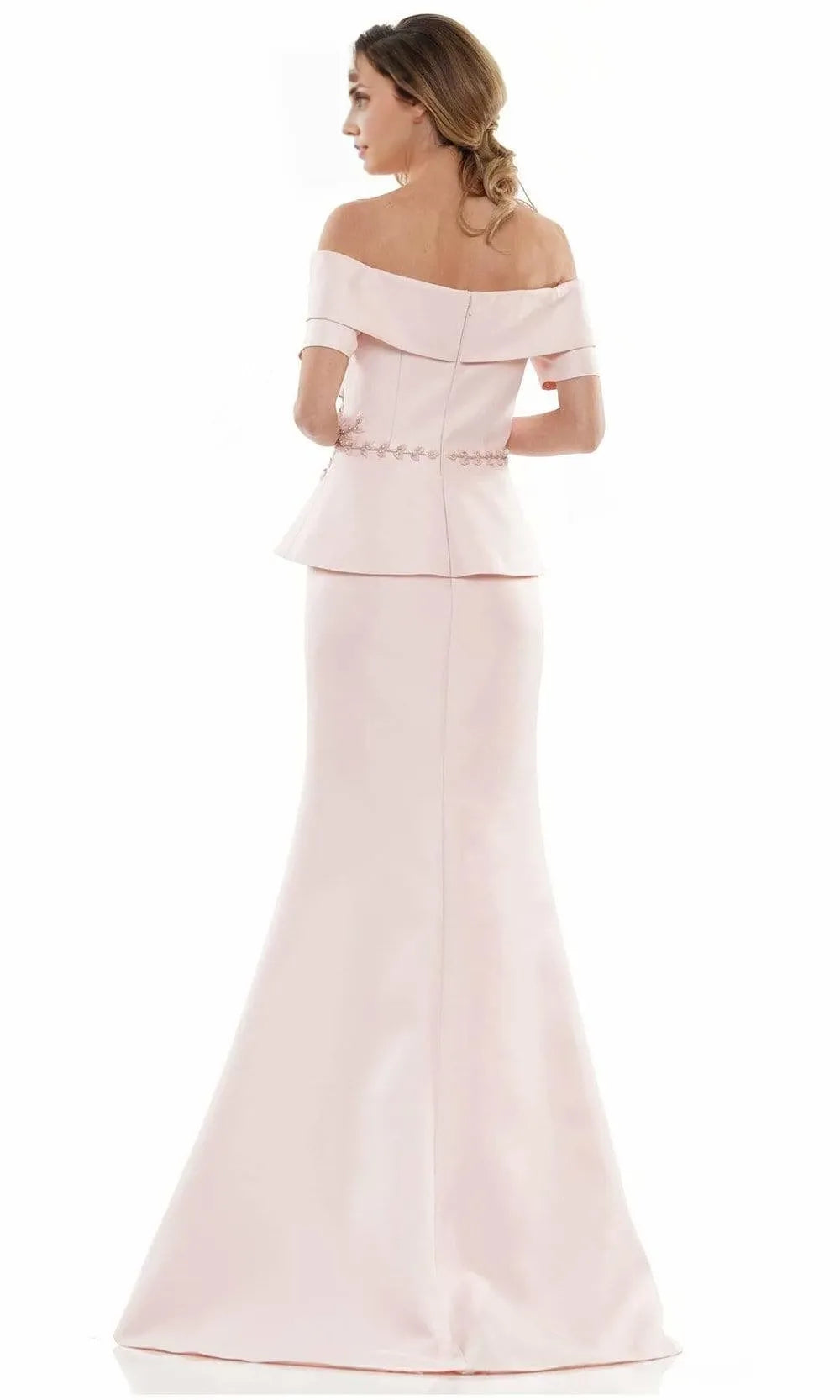 Off Shoulder Sleeveless Trumpet Elegant Off the shoulder Floor Length Prom Dress For Sale For Women