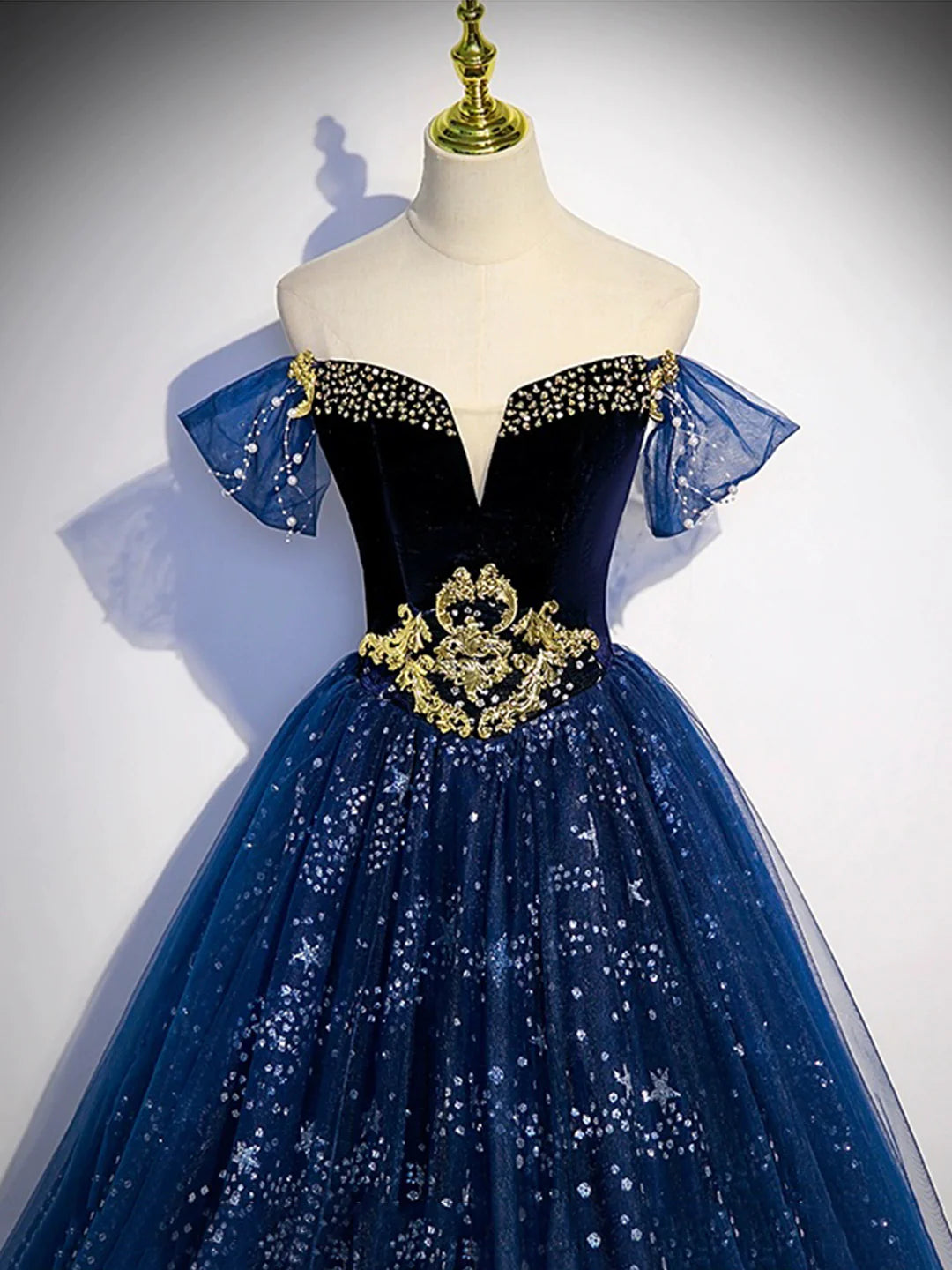 Off the Shoulder Blue Tulle Floor Length Prom Dress with Beaded Evening Party Dress