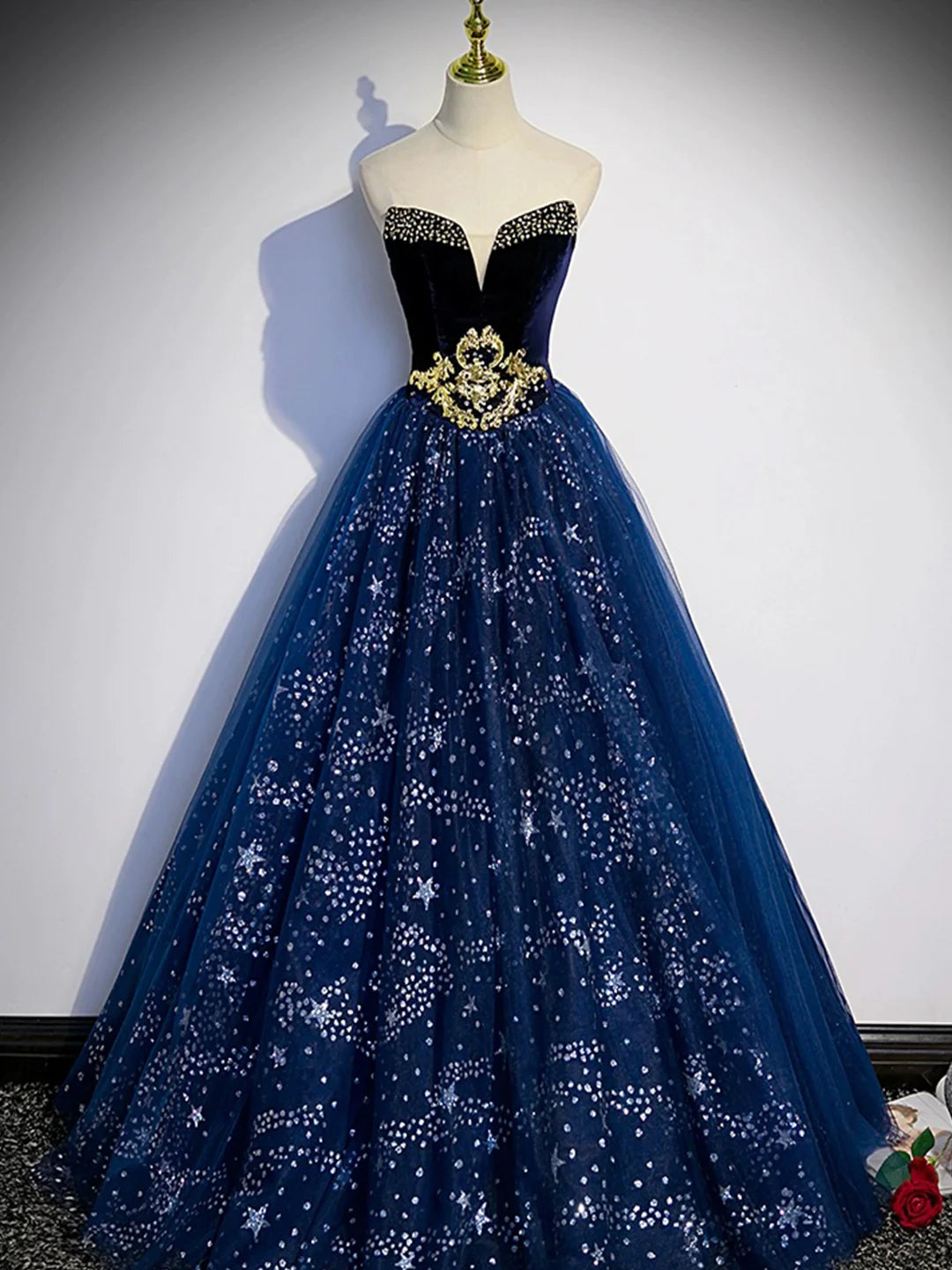 Off the Shoulder Blue Tulle Floor Length Prom Dress with Beaded Evening Party Dress