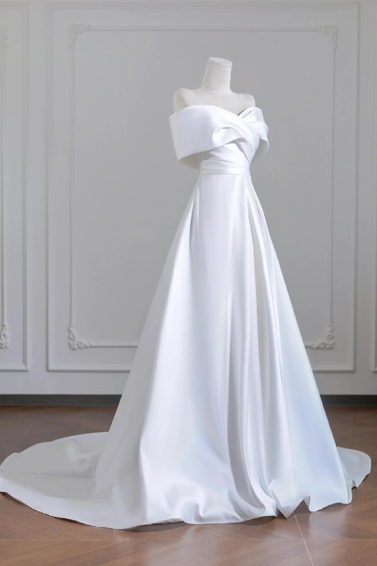 Off the Shoulder White Satin Long Prom Dress Elegant A-Line Evening Party Dress Wedding Dresses