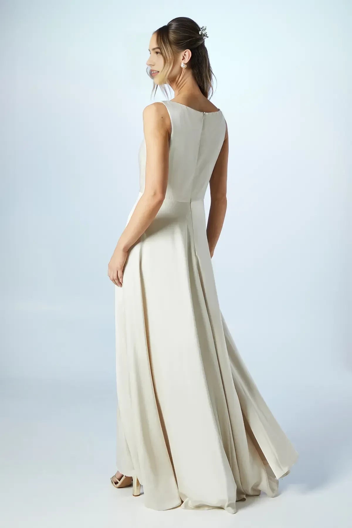 Refined A Line Cowl Neck Sleeveless Zipper Back Floor Length Bridesmaid Dress