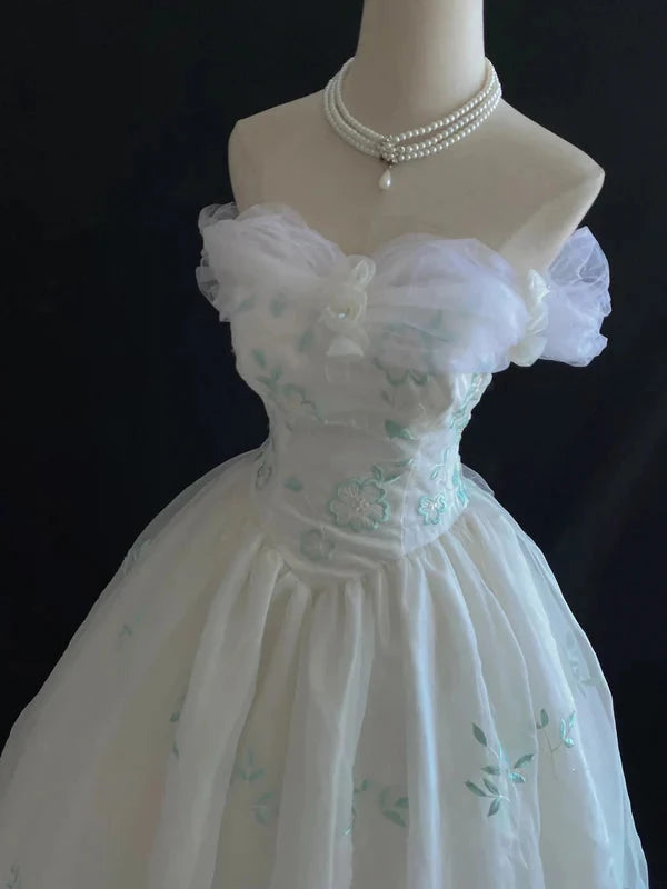 Retro Embroidery Off-the-shoulder Chiffon Tulle Sweet 16 Quinceanera A-Line Ball Gown Evening Dress Wedding Dresses