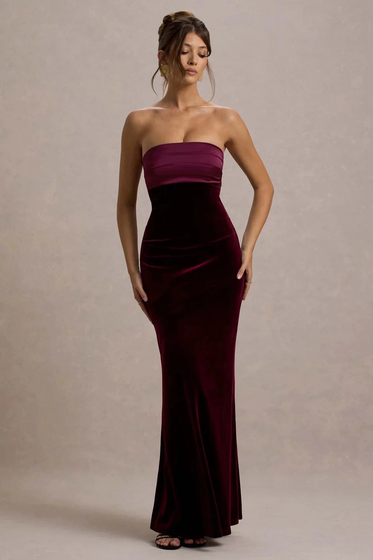 Riveting Mermaid Strapless Two Tone Ruched Floor Length Evening Dress