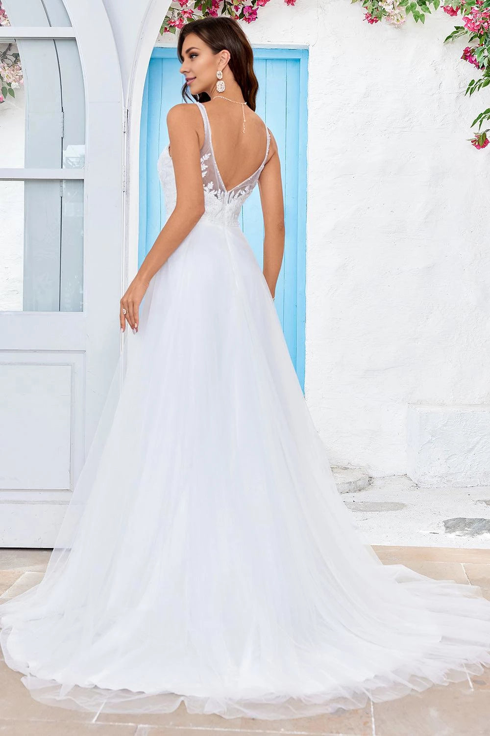 Romantic A  Line Deep V  Neck Sleeveless Lace  Back Maxi Wedding Dress