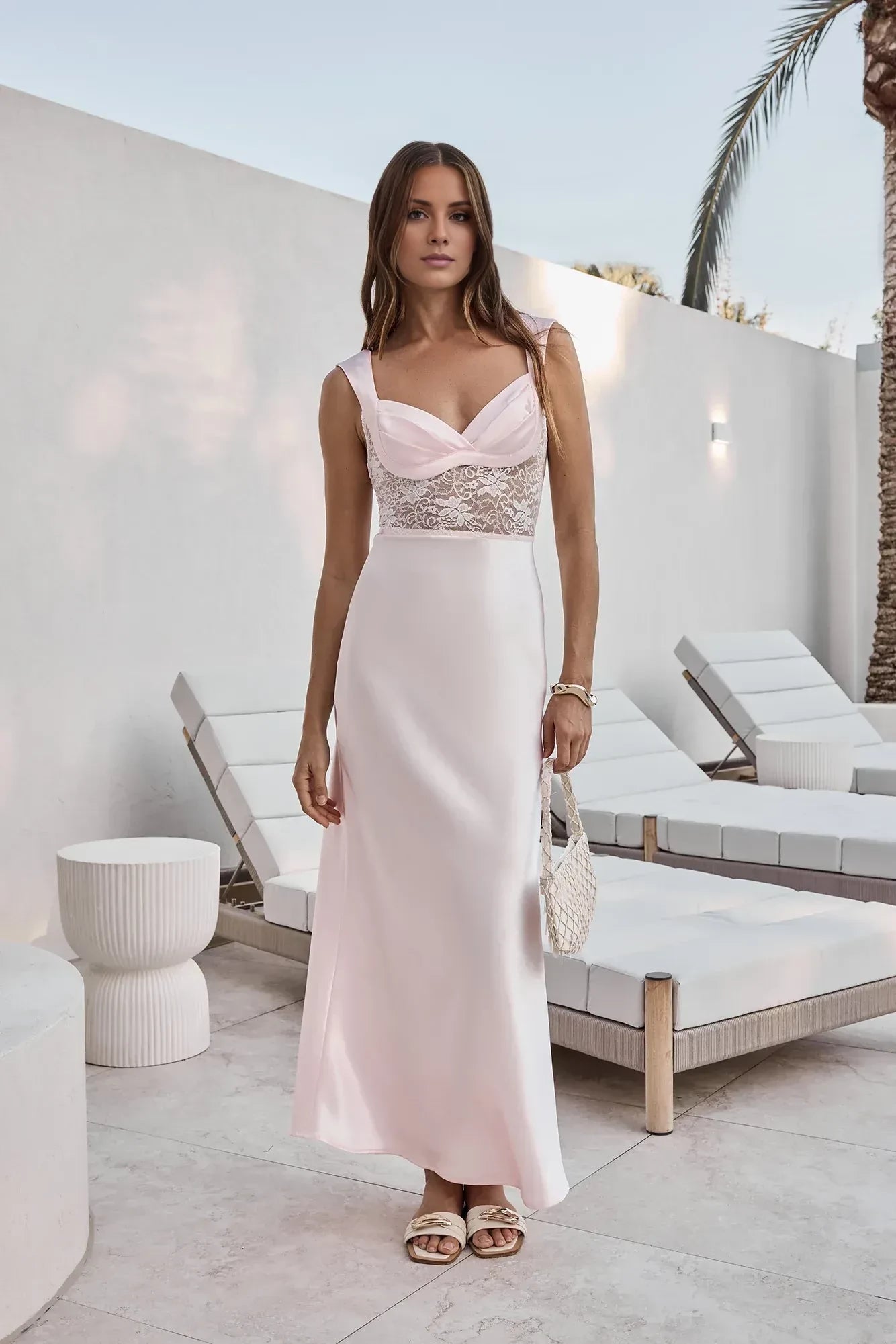 Romantic Sheath Sweetheart Neck Sleeveless Lace Trimmed Floor Length Prom Dress