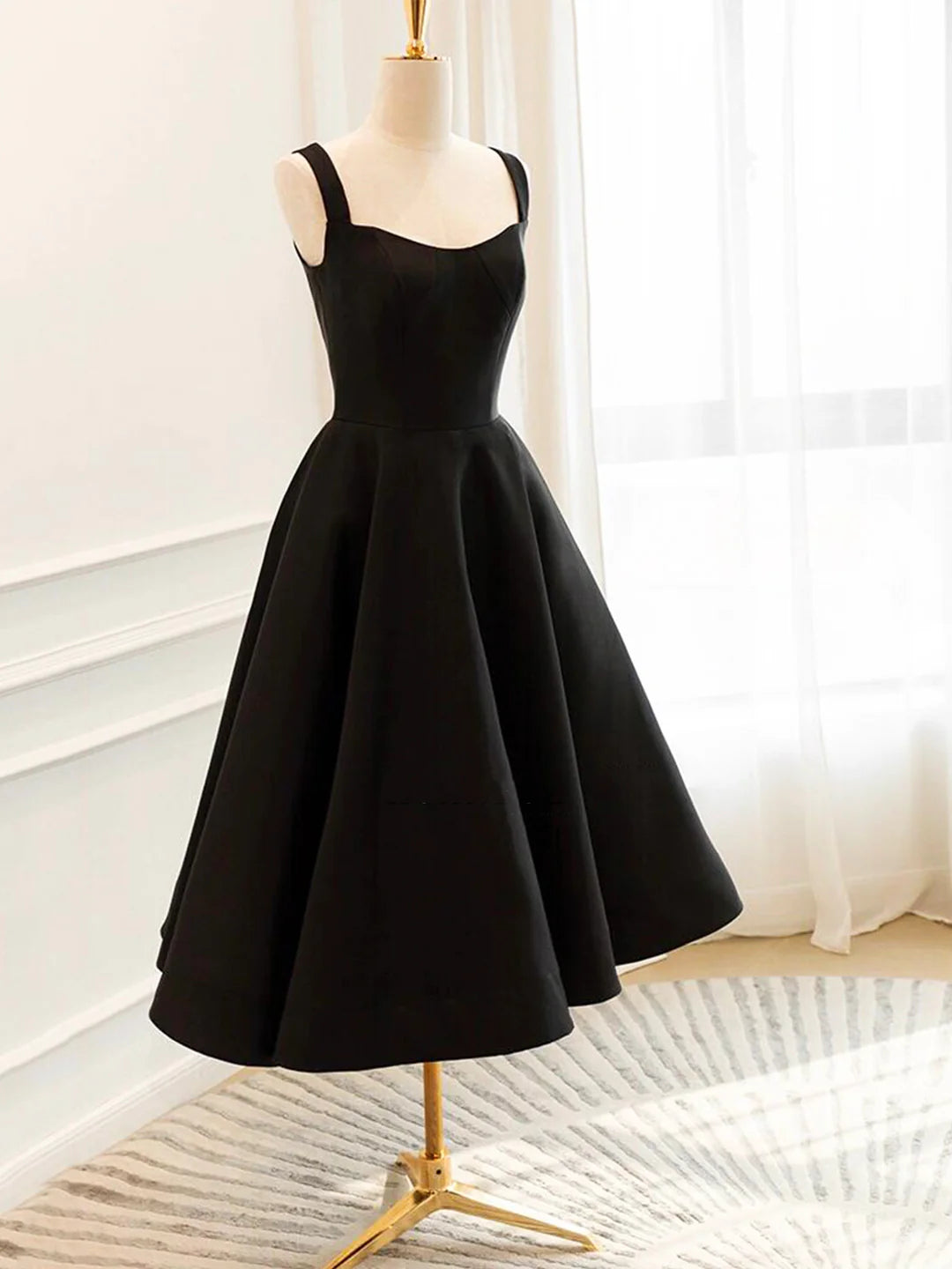 Satin Black Short Prom Dress Simple A-Line Evening Party Dress Homecoming Dresses