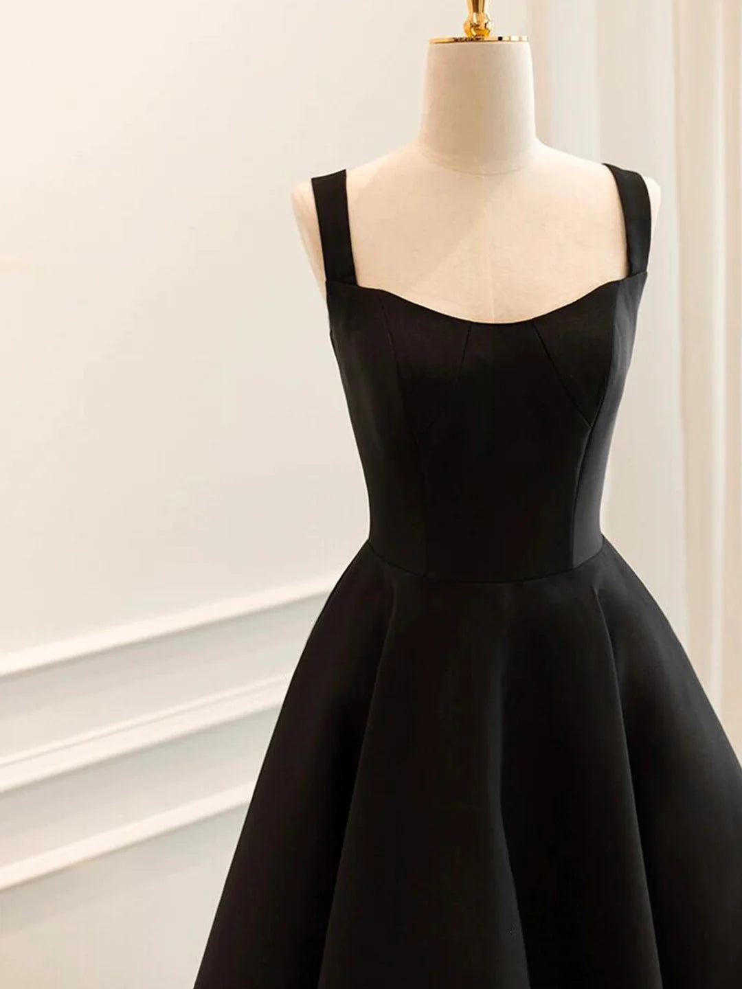Satin Black Short Prom Dress Simple A-Line Evening Party Dress Homecoming Dresses
