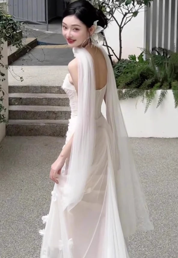 Sheath White Sheath Strapless Floral Pleated Tulle Sleeveless Off-the-shoulder Wedding Dress Prom Dress Cocktail Dress Homecoming Dress Evening Dress Party Dress