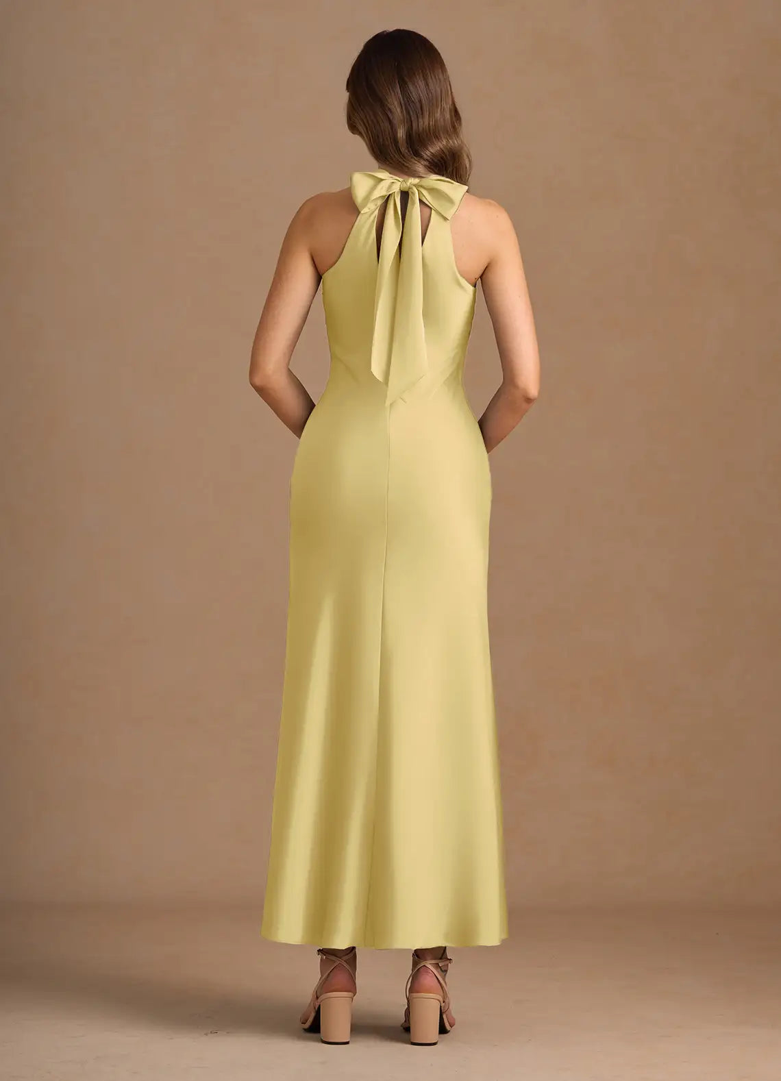 Silky Sheath Cross Halter Neck Sleeveless Bow Back Floor Length For Ladies Prom Dress