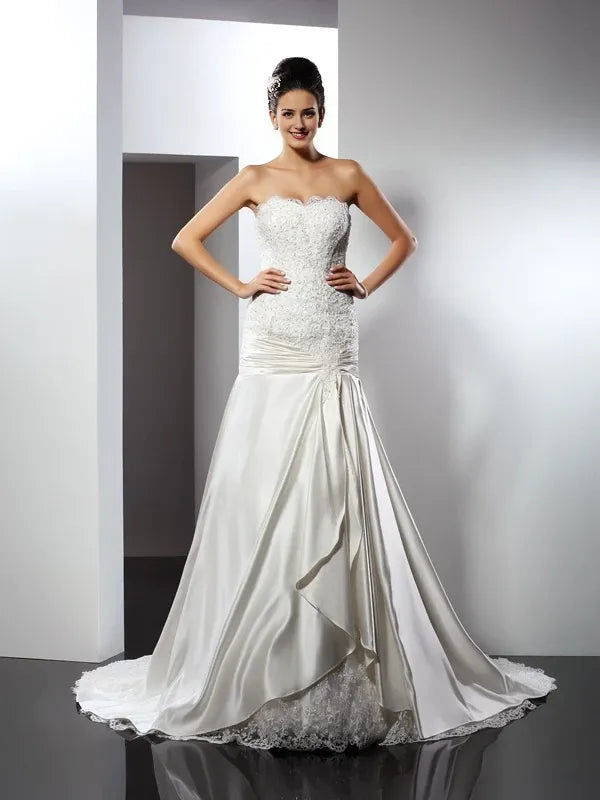 Sleeveless Mermaid Satin Sweetheart Chapel Train With Applique Wedding Dresses