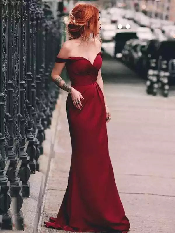 Sleeveless Train With Ruched Satin Dresses Bridesmaid Dresses