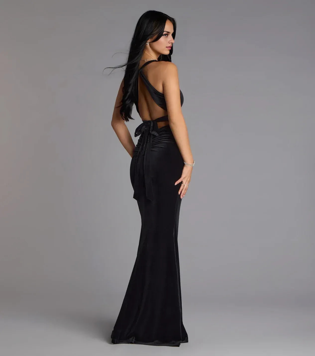 Sophisticated Trumpet Halter Neck Sleeveless Tie Back Floor Length Prom Dress
