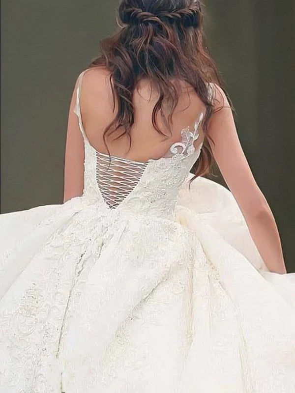 Spaghetti Straps Sleeveless Ball Gown Sweep Train Lace Tulle Wedding Dresses