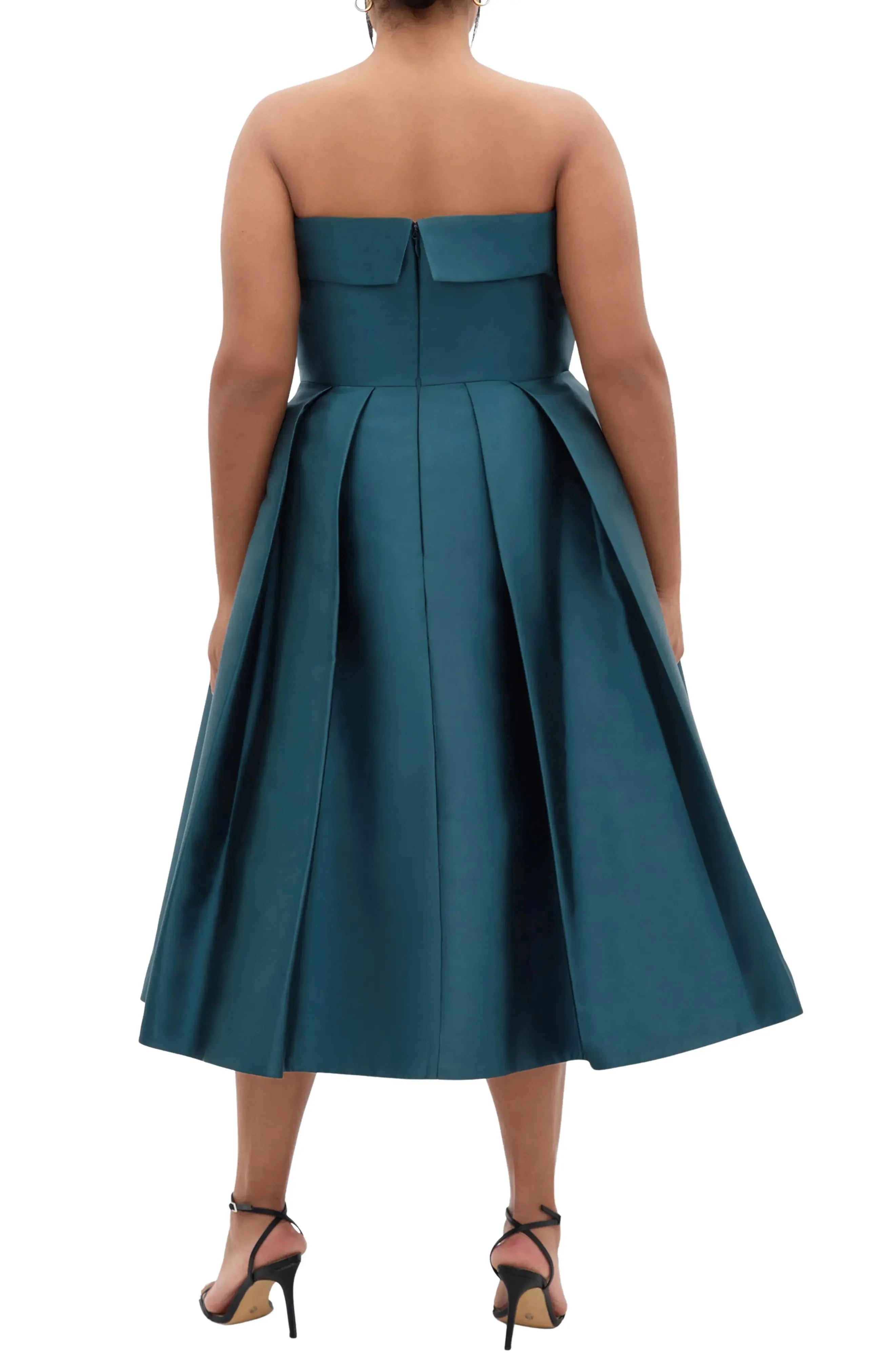 Splendid Plus Size A Line Strapless Sleeveless Zipper Back Midi Length Evening Dress